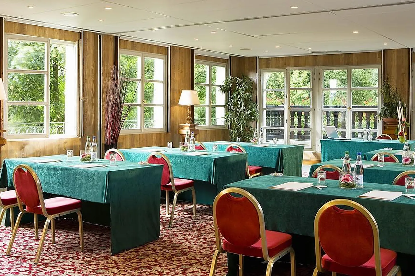 Lieux événementiels, CHÂTEAU DE LL&RSQUO;ILE