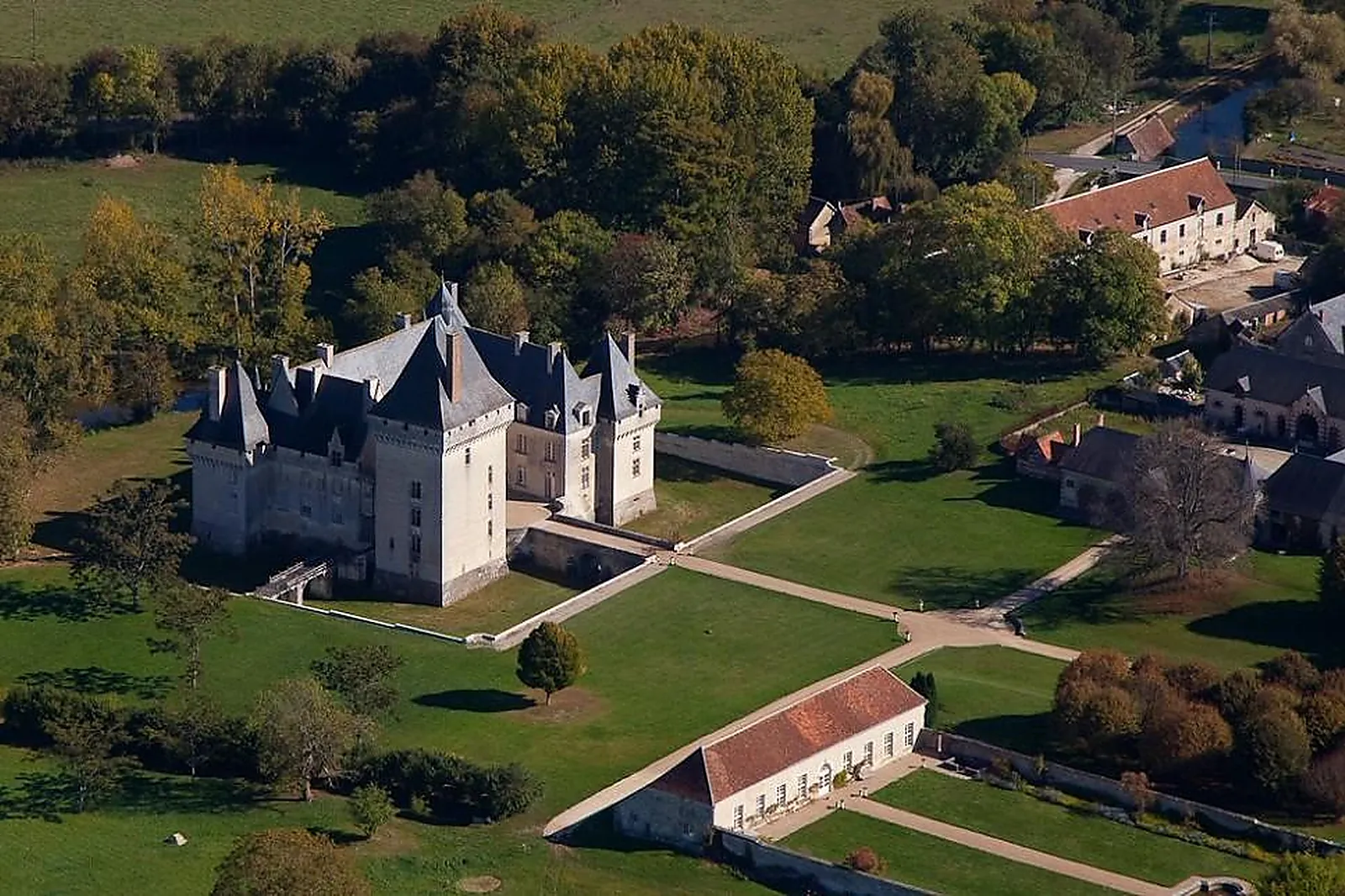 Lieux événementiels, CHÂTEAU DE L'ISLE SAVARY