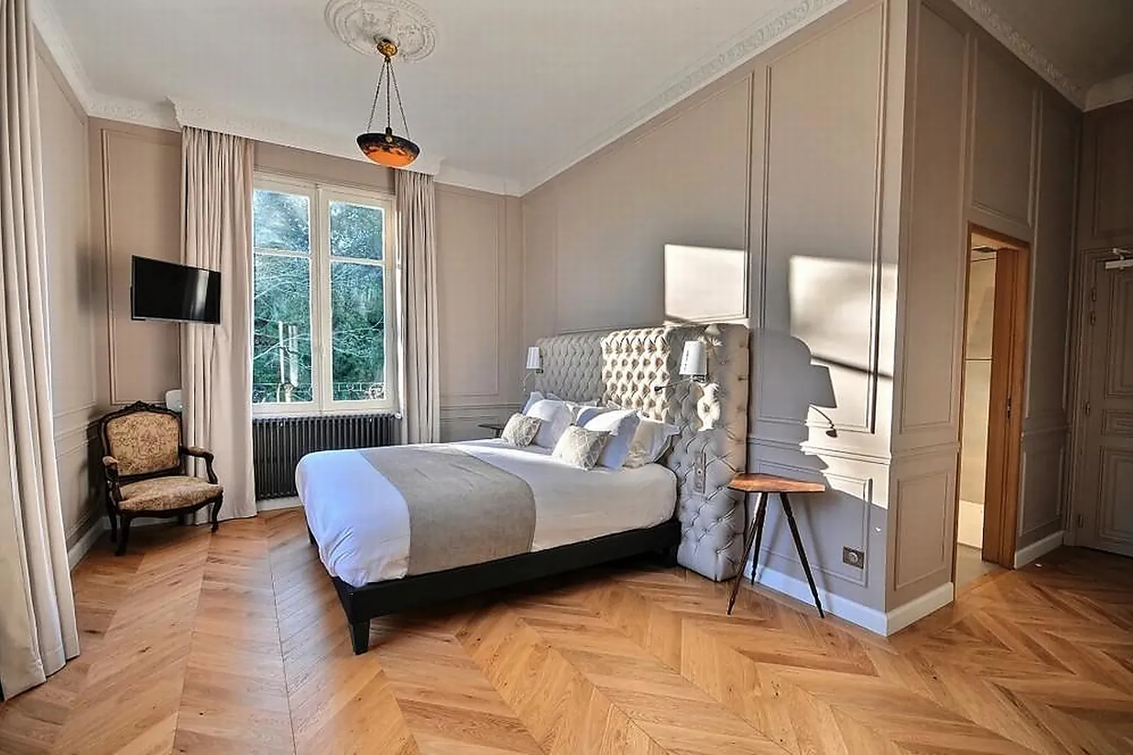 Lieux événementiels, CHÂTEAU DE LA BRIBOURDIÈRE