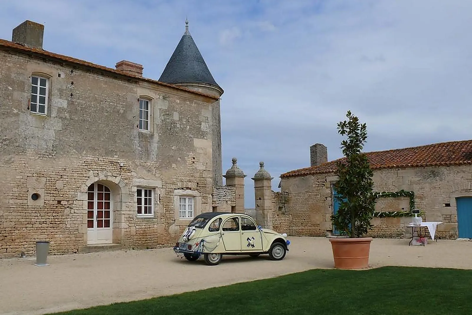 Lieux événementiels, CHÂTEAU DE LA CHEVALLERIE