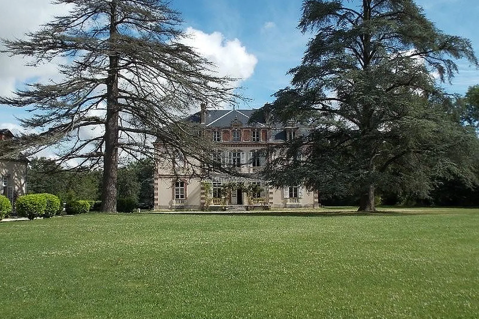 Lieux événementiels, CHÂTEAU DE LA FONTAINE
