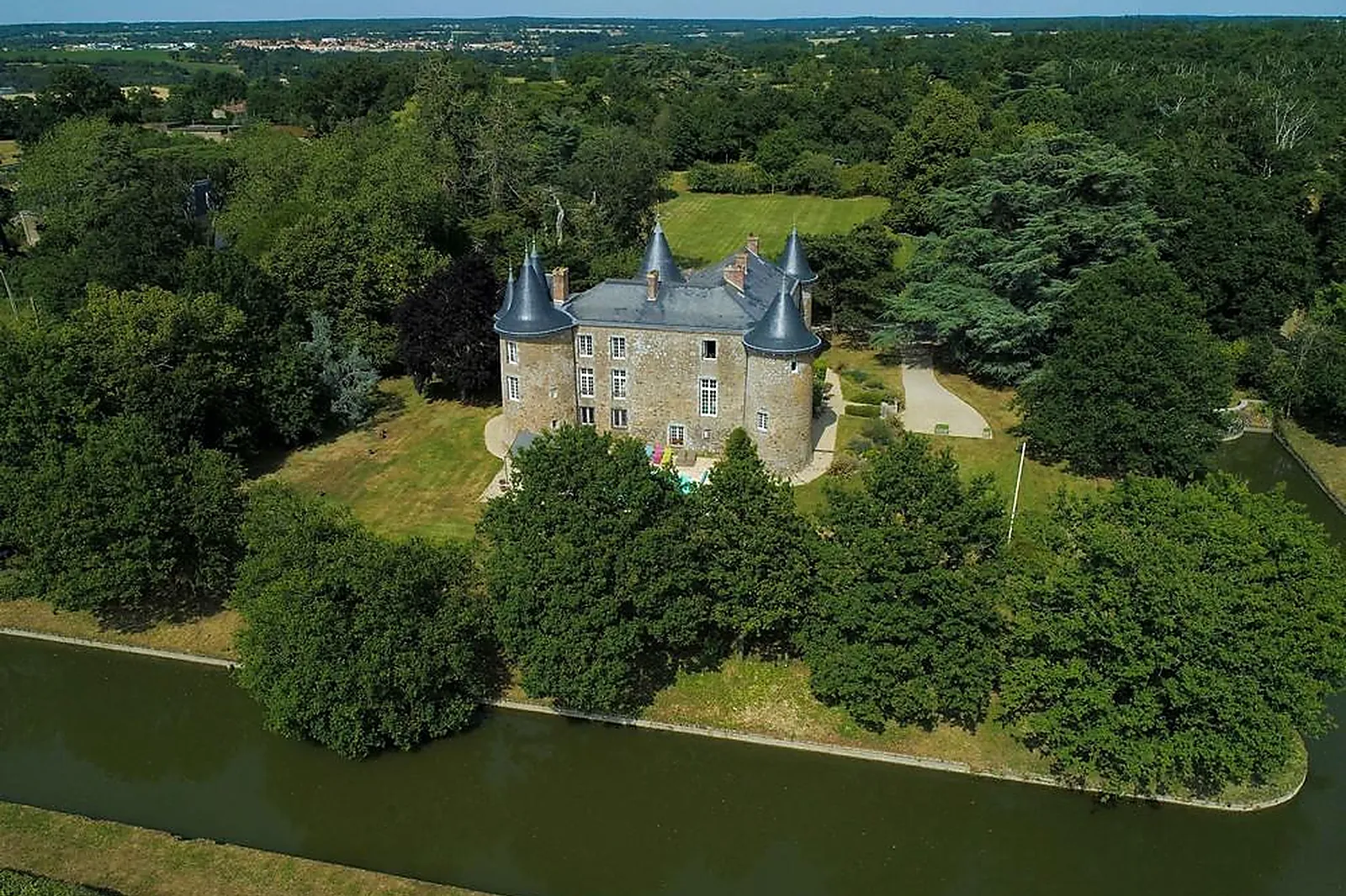 Lieux événementiels, CHÂTEAU DE LA FROGERIE