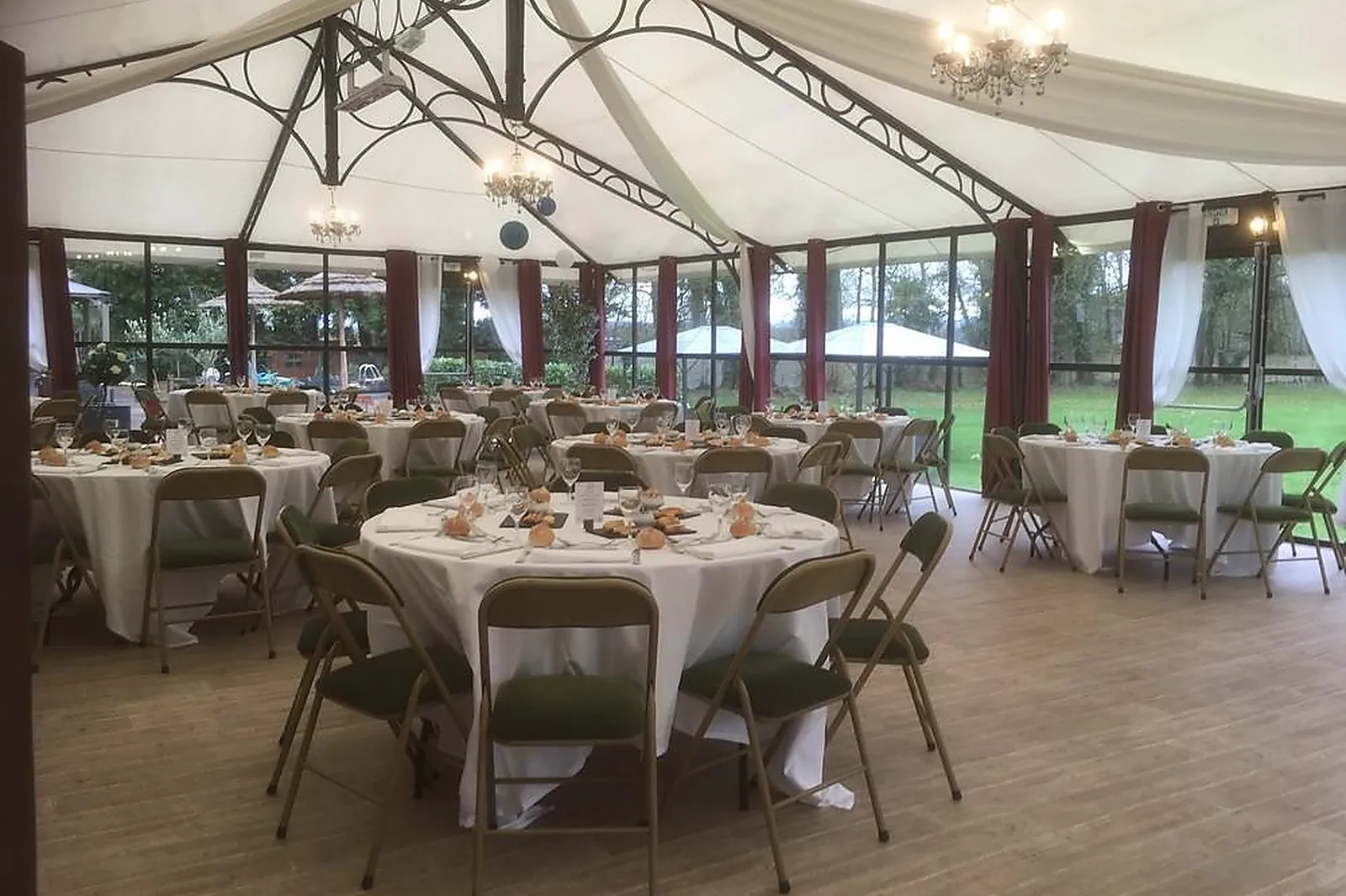 Lieux événementiels, CHÂTEAU DE LA HOUSSOYE