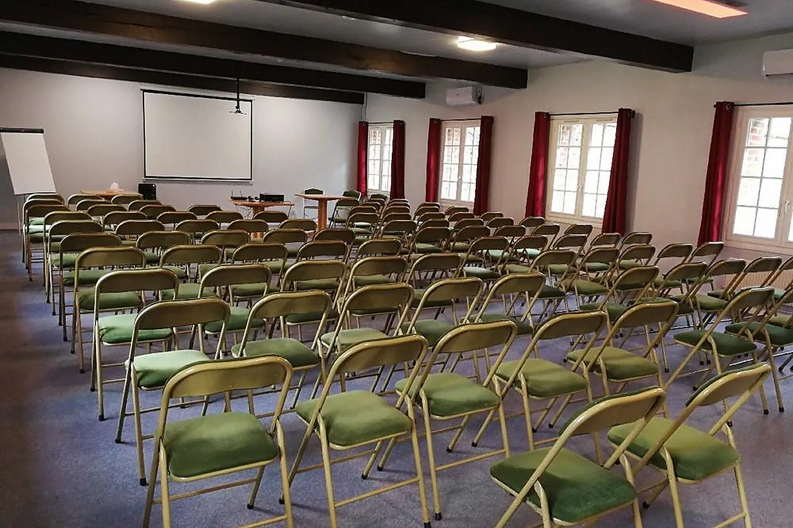 Lieux événementiels, CHÂTEAU DE LA HOUSSOYE