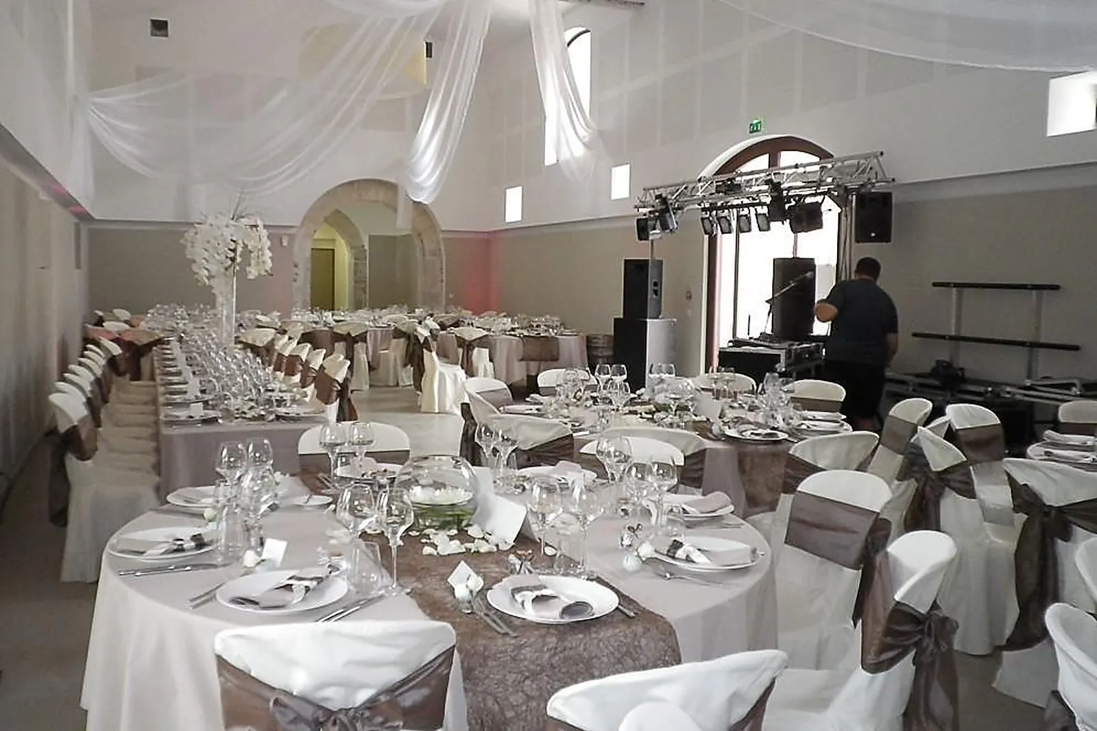 Lieux événementiels, CHÂTEAU DE LA MOGÈRE