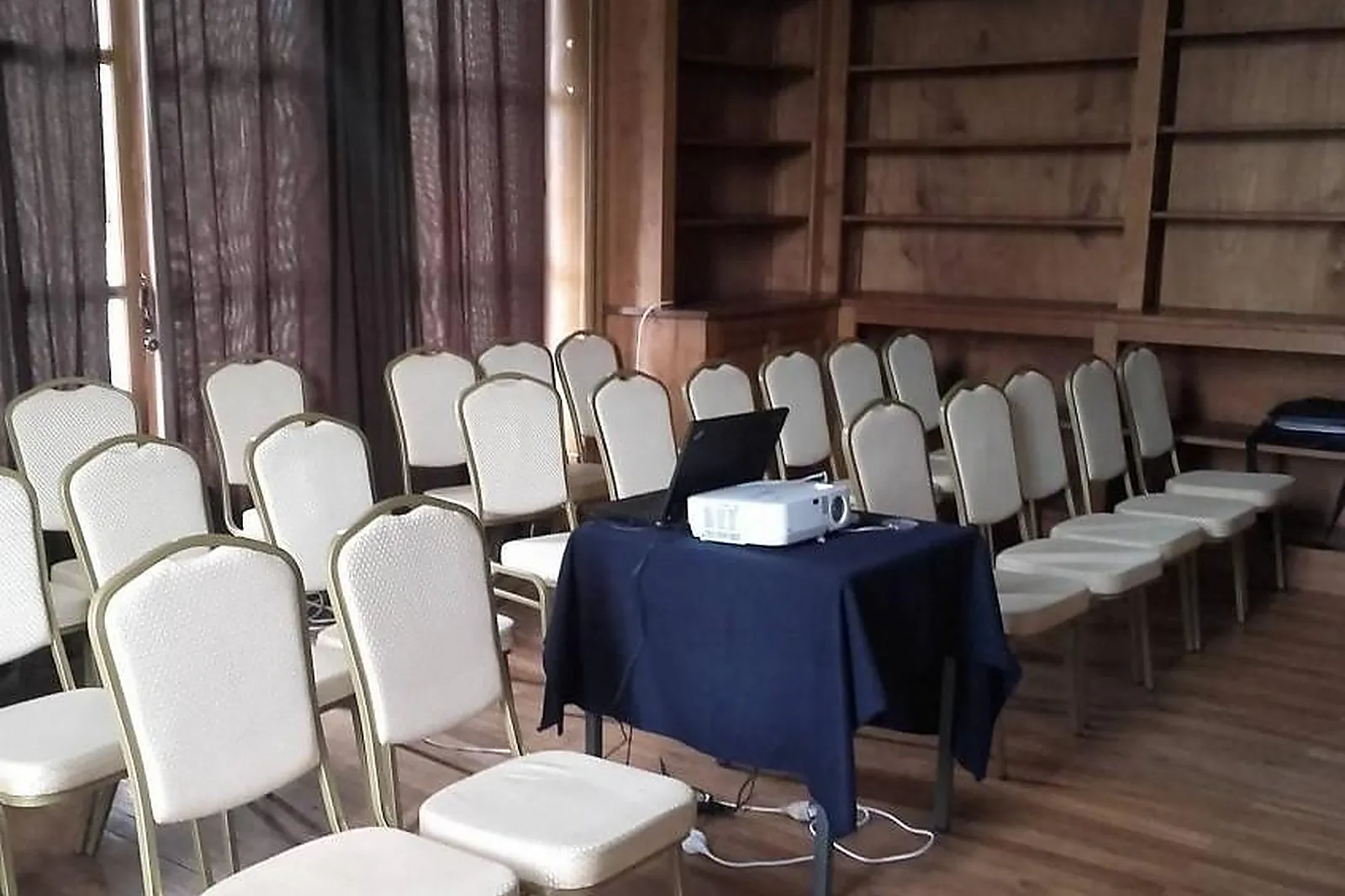 Lieux événementiels, CHÂTEAU DE LA MOTHE EN POITOU