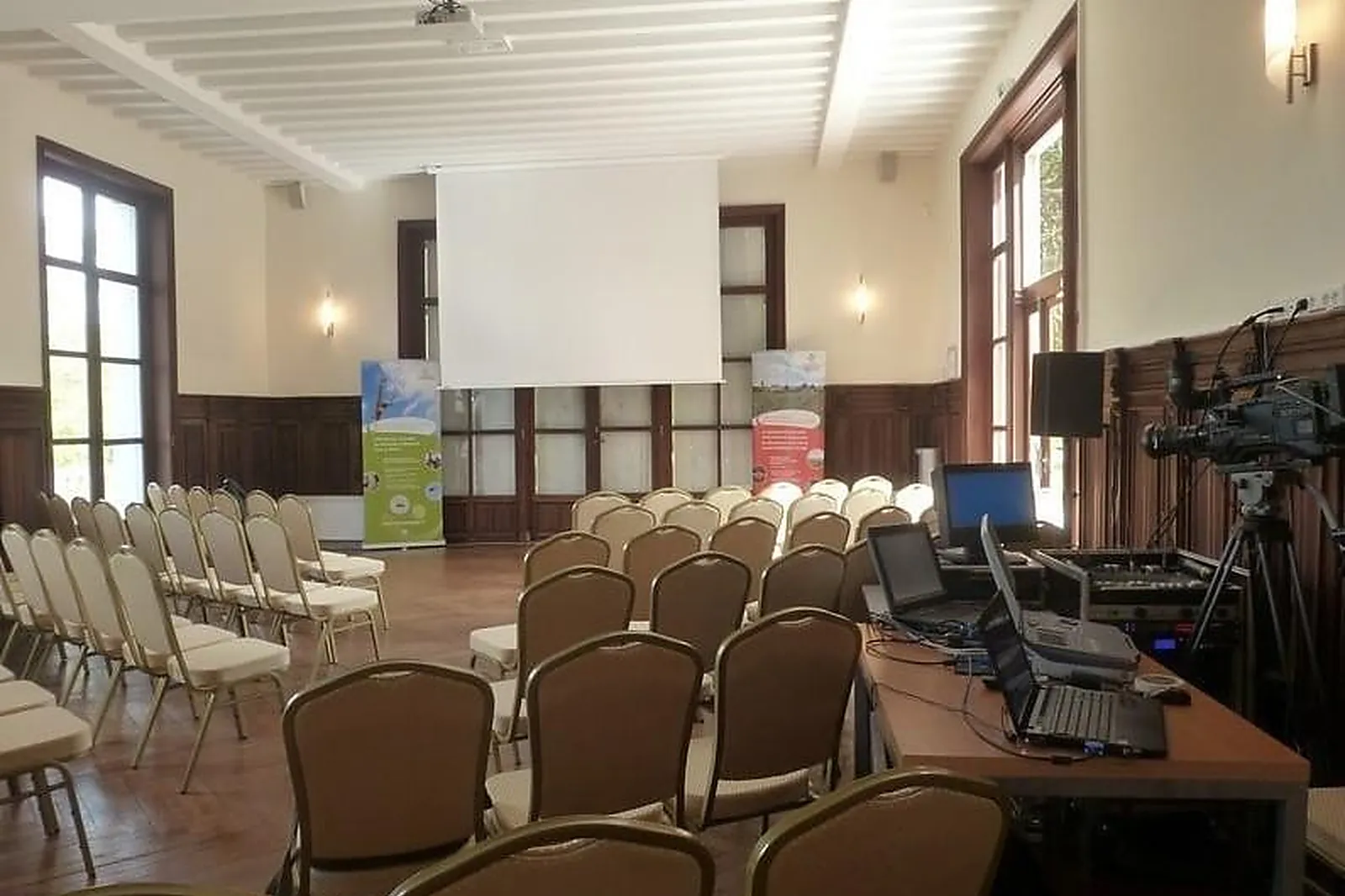 Lieux événementiels, CHÂTEAU DE LA MOTHE EN POITOU