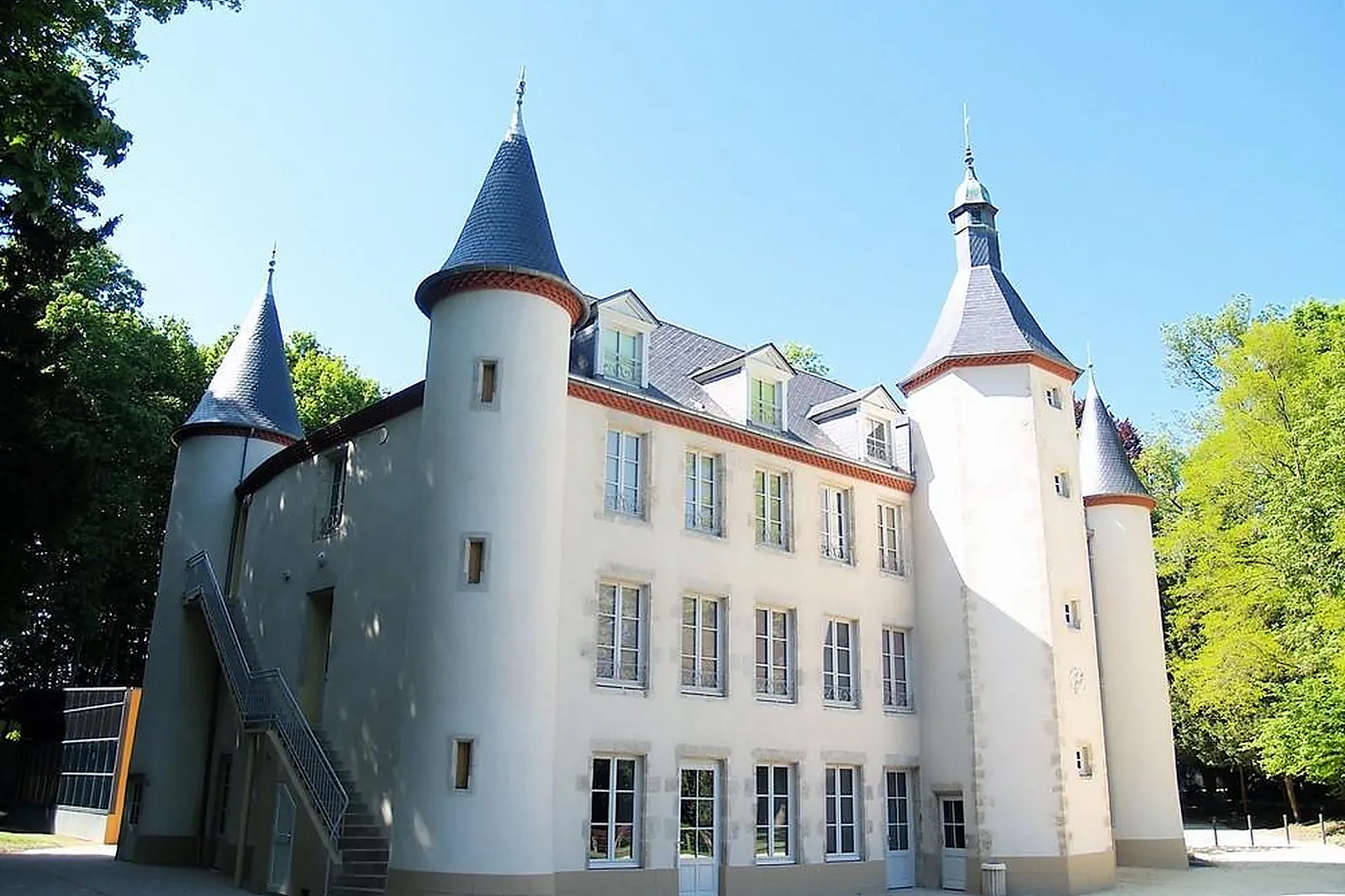 Lieux événementiels, CHÂTEAU DE LA MOTTE