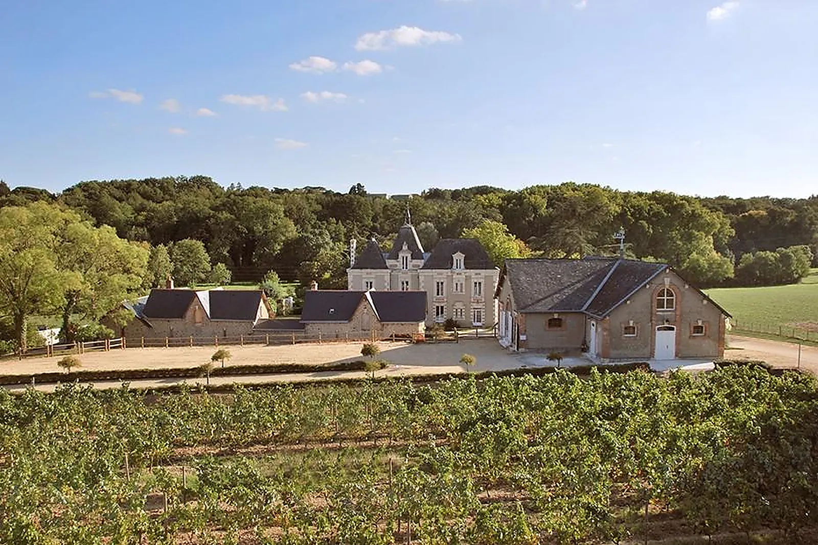 Lieux événementiels, CHÂTEAU DE LA MULONNIÈRE