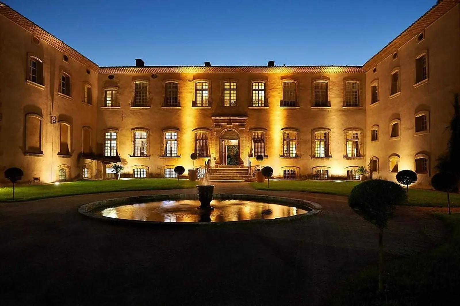 Lieux événementiels, CHÂTEAU DE LA PIOLINE