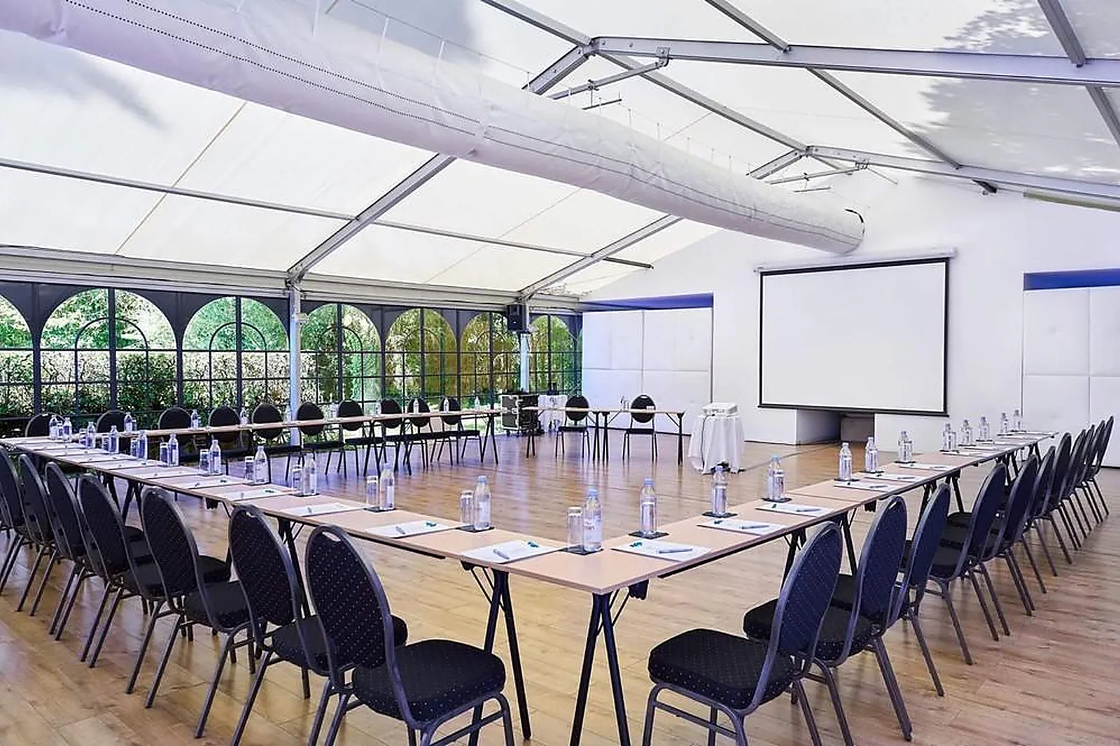 Lieux événementiels, CHÂTEAU DE LA PIOLINE