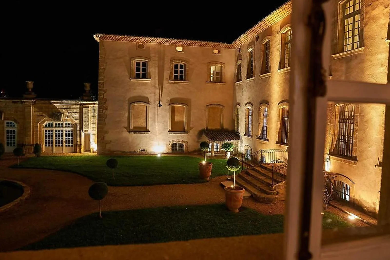 Lieux événementiels, CHÂTEAU DE LA PIOLINE