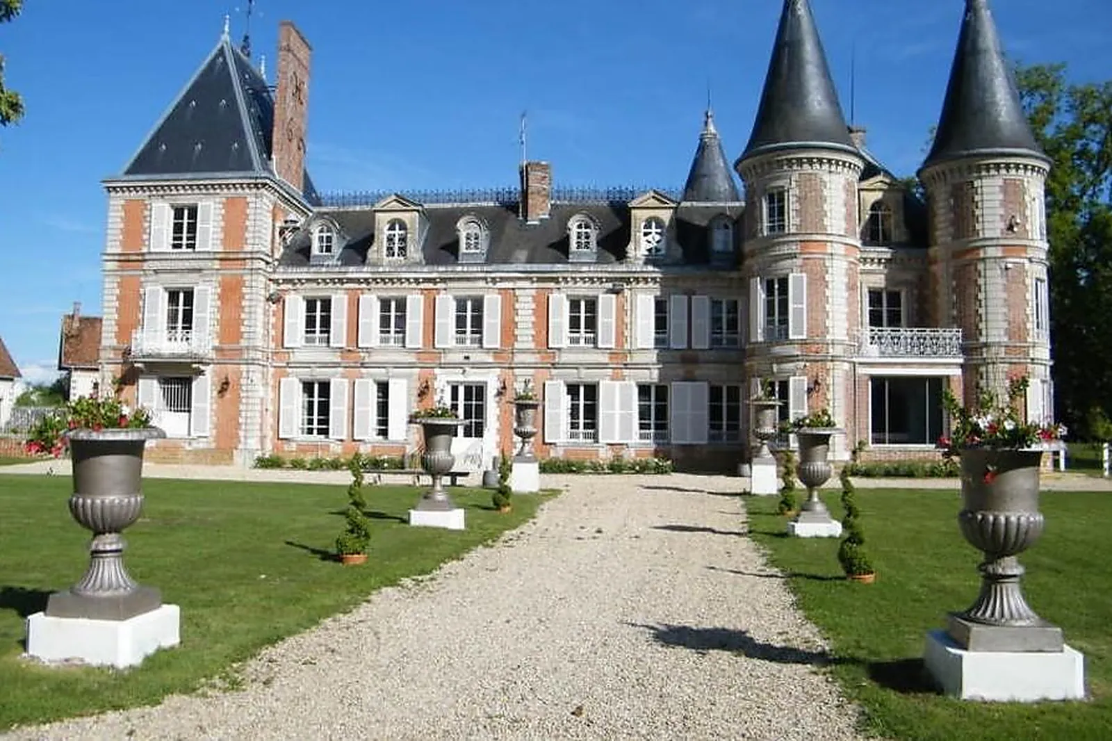 Lieux événementiels, CHÂTEAU DE LA PLUMASSERIE