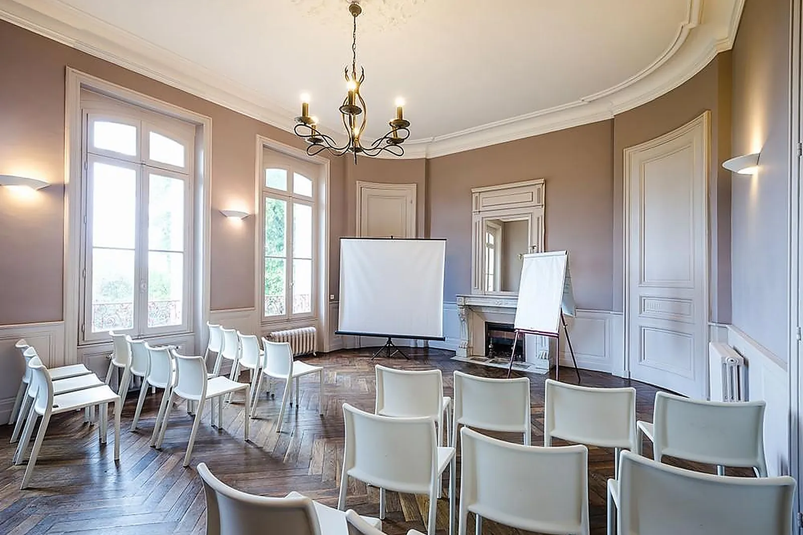 Lieux événementiels, CHÂTEAU DE LA POUYADE