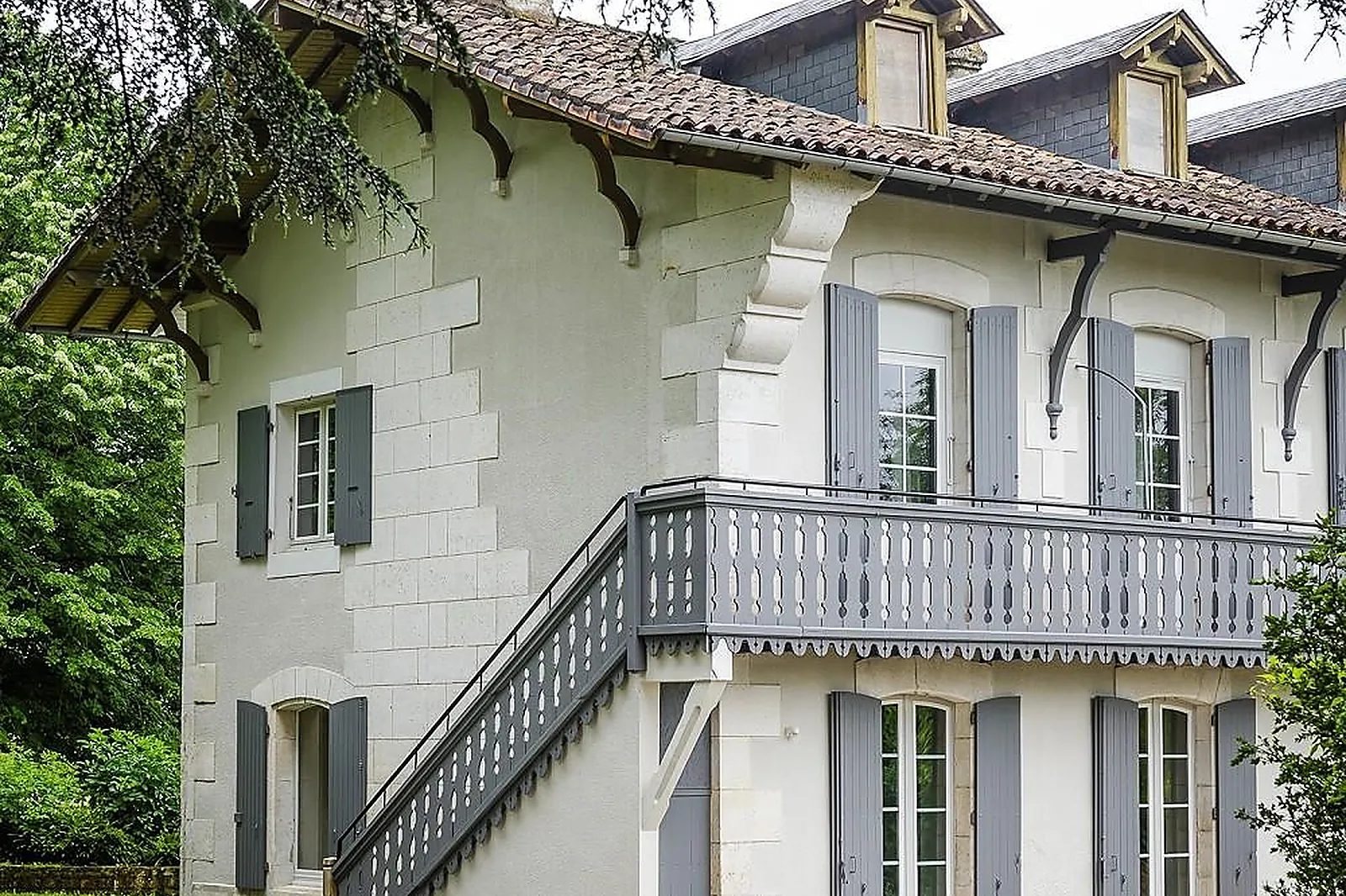 Lieux événementiels, CHÂTEAU DE LA POUYADE