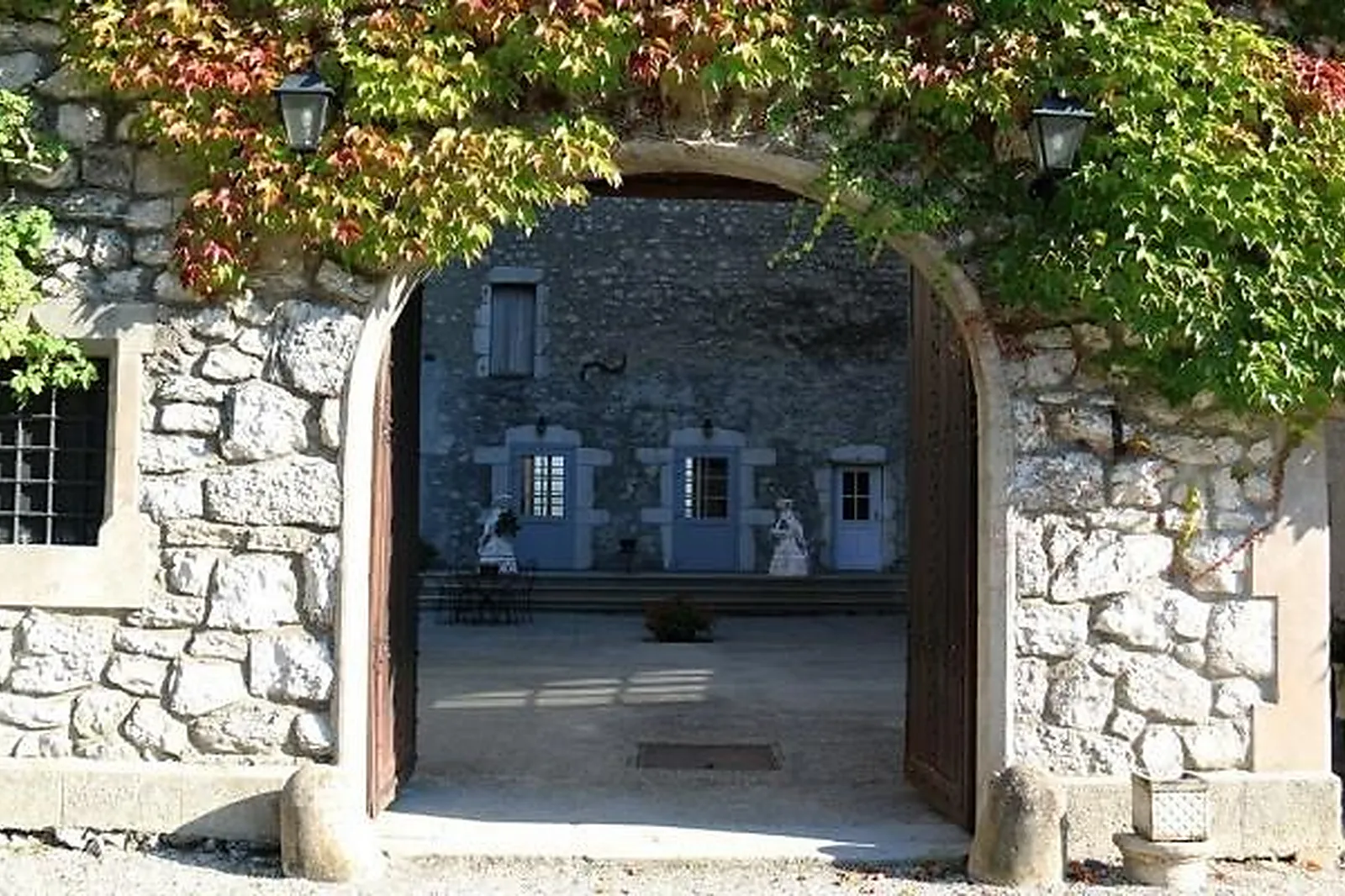 Lieux événementiels, CHÂTEAU DE LA RIVE