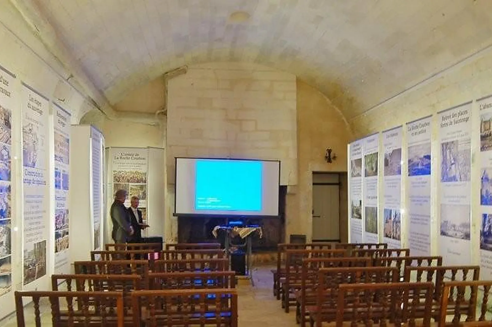 Lieux événementiels, CHÂTEAU DE LA ROCHE COURBON