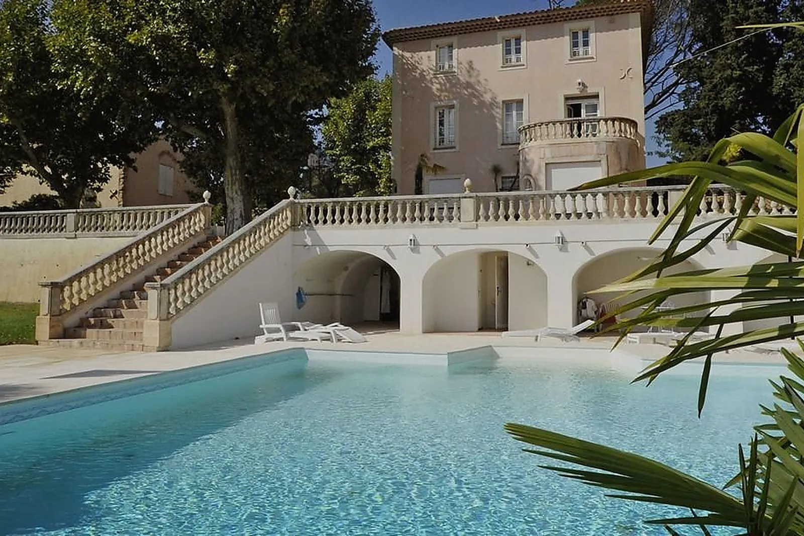 Lieux événementiels, CHÂTEAU DE LA ROQUE FORCADE