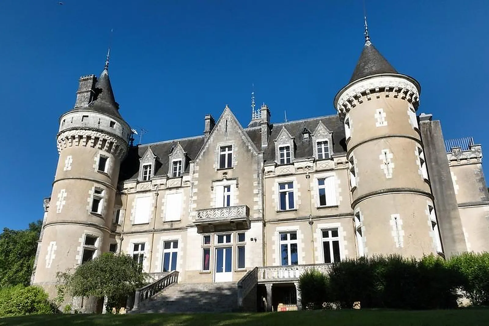 Lieux événementiels, CHÂTEAU DE LA ROSE