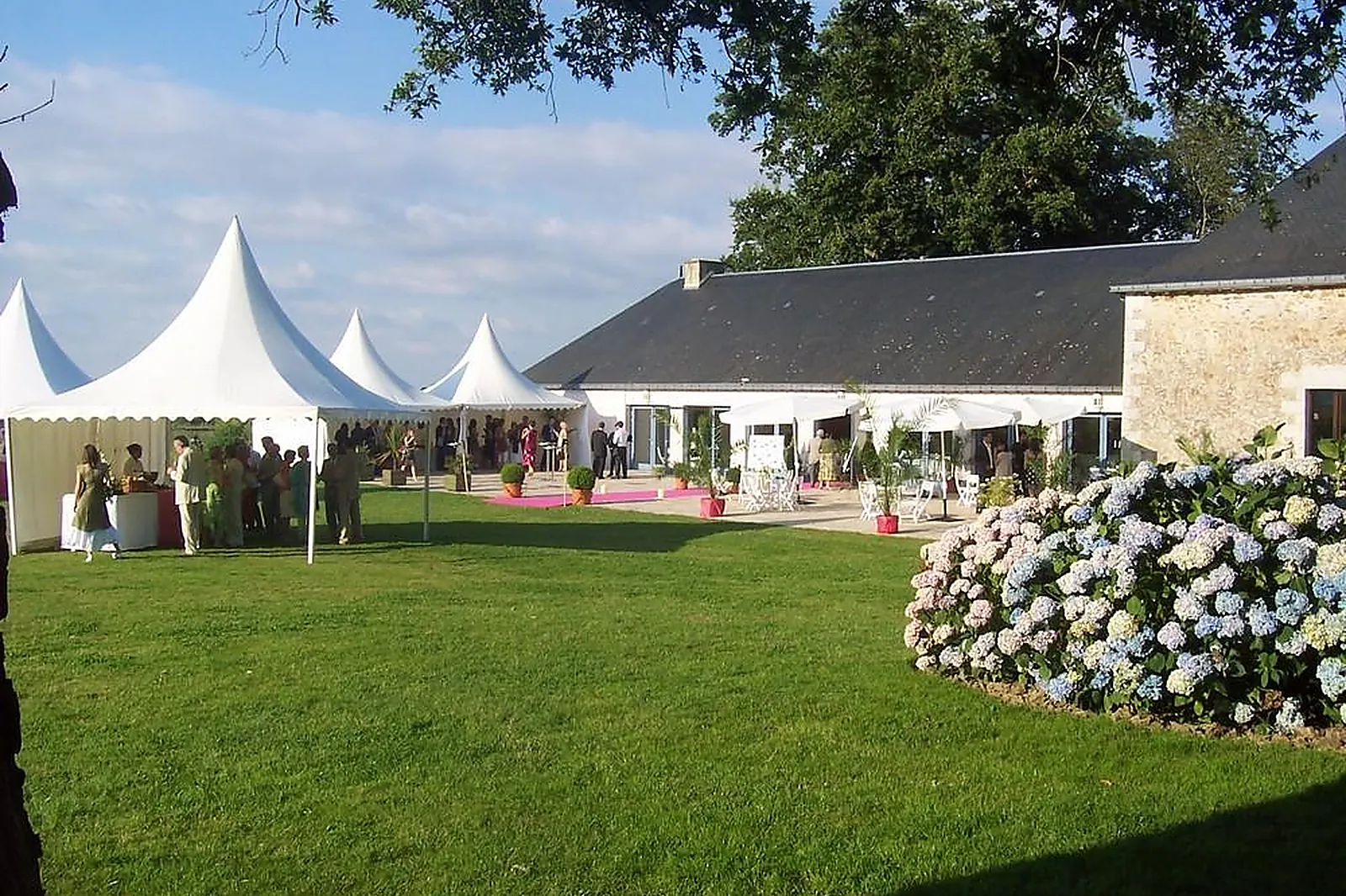 Lieux événementiels, CHÂTEAU DE LA ROUSSELIÈRE