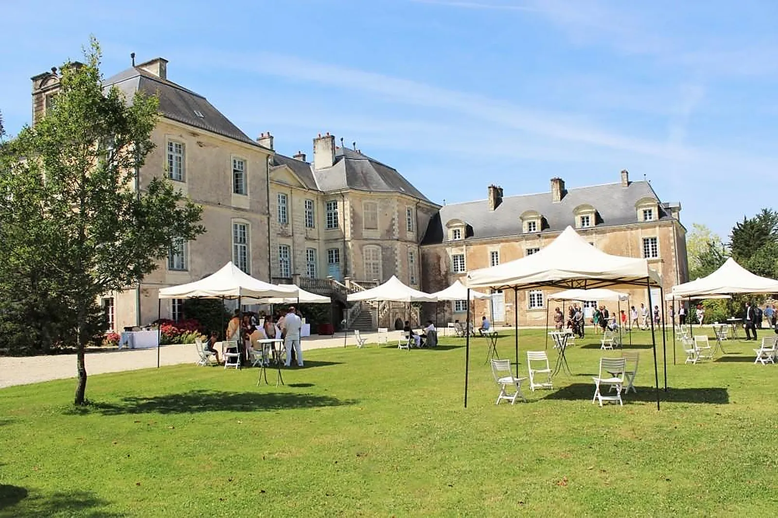Lieux événementiels, CHÂTEAU DE LA ROUSSELIÈRE
