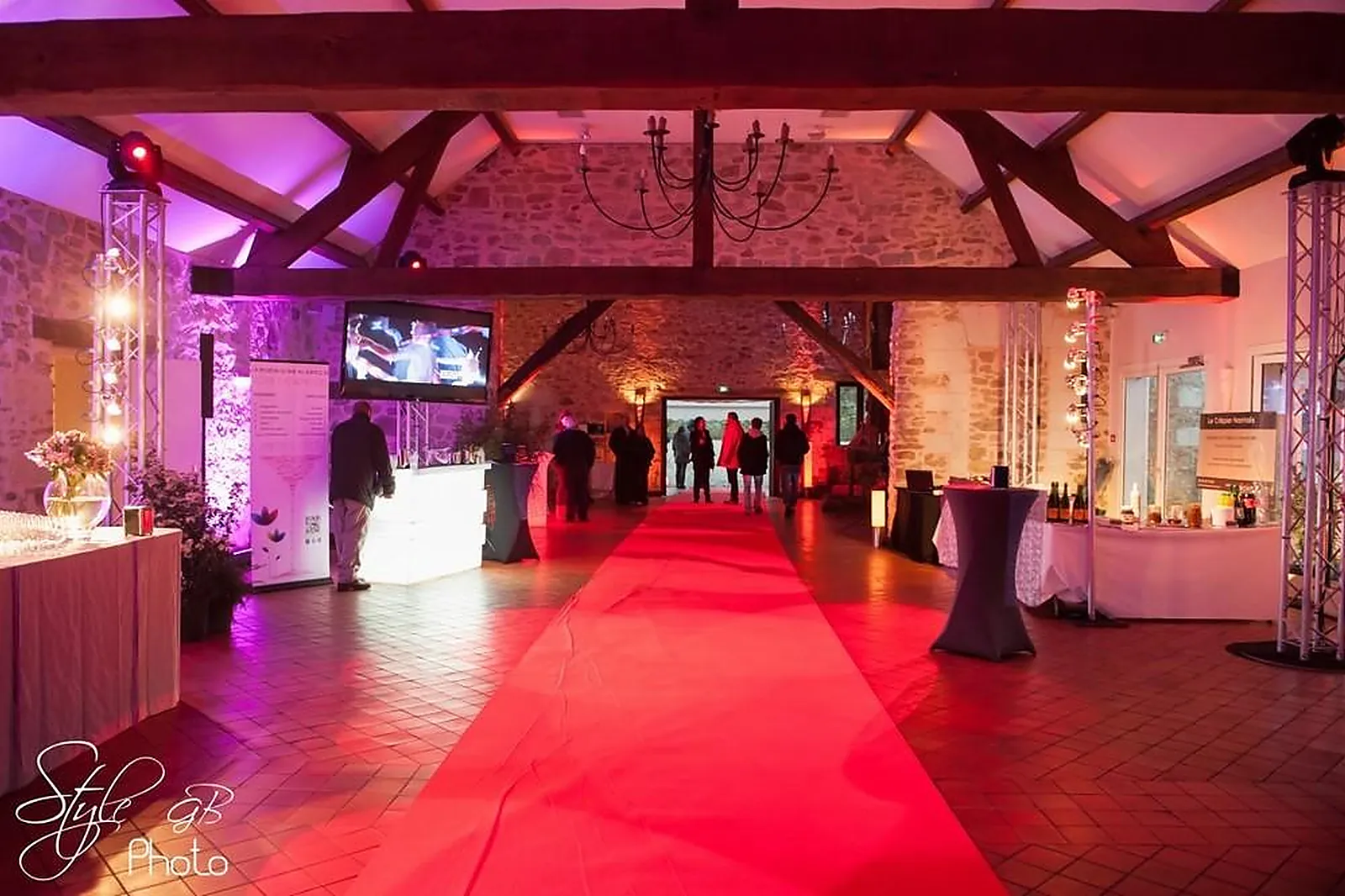 Lieux événementiels, CHÂTEAU DE LA ROUSSELIÈRE