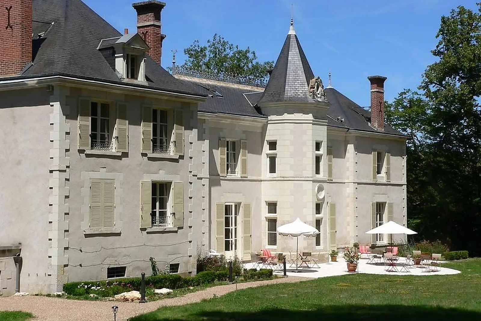 Lieux événementiels, CHÂTEAU DE LA ROZELLE