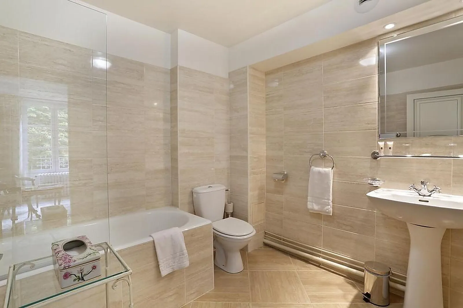 Lieux événementiels, CHÂTEAU DE LA ROZELLE