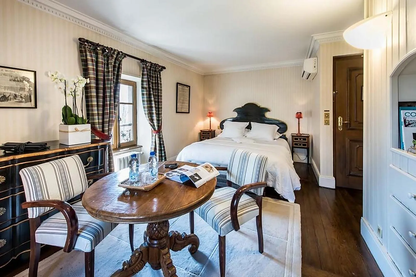 Lieux événementiels, CHÂTEAU DE LA TOUR DU PUITS