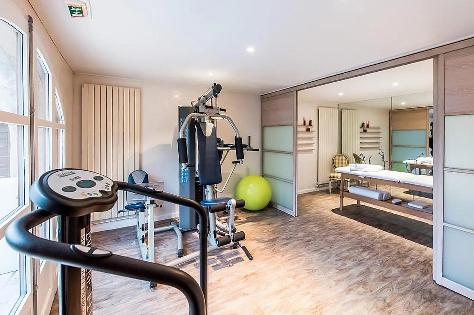 Lieux événementiels, CHÂTEAU DE LA TOUR DU PUITS