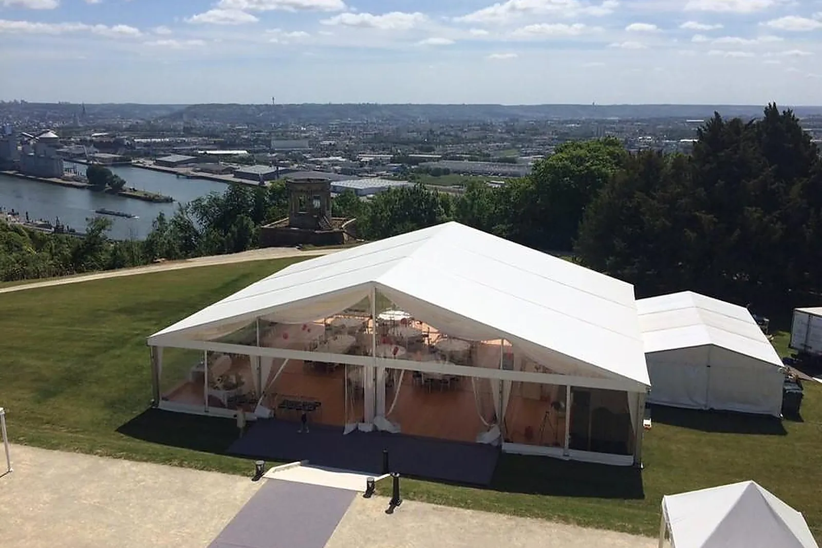 Lieux événementiels, CHÂTEAU DES 2 LIONS