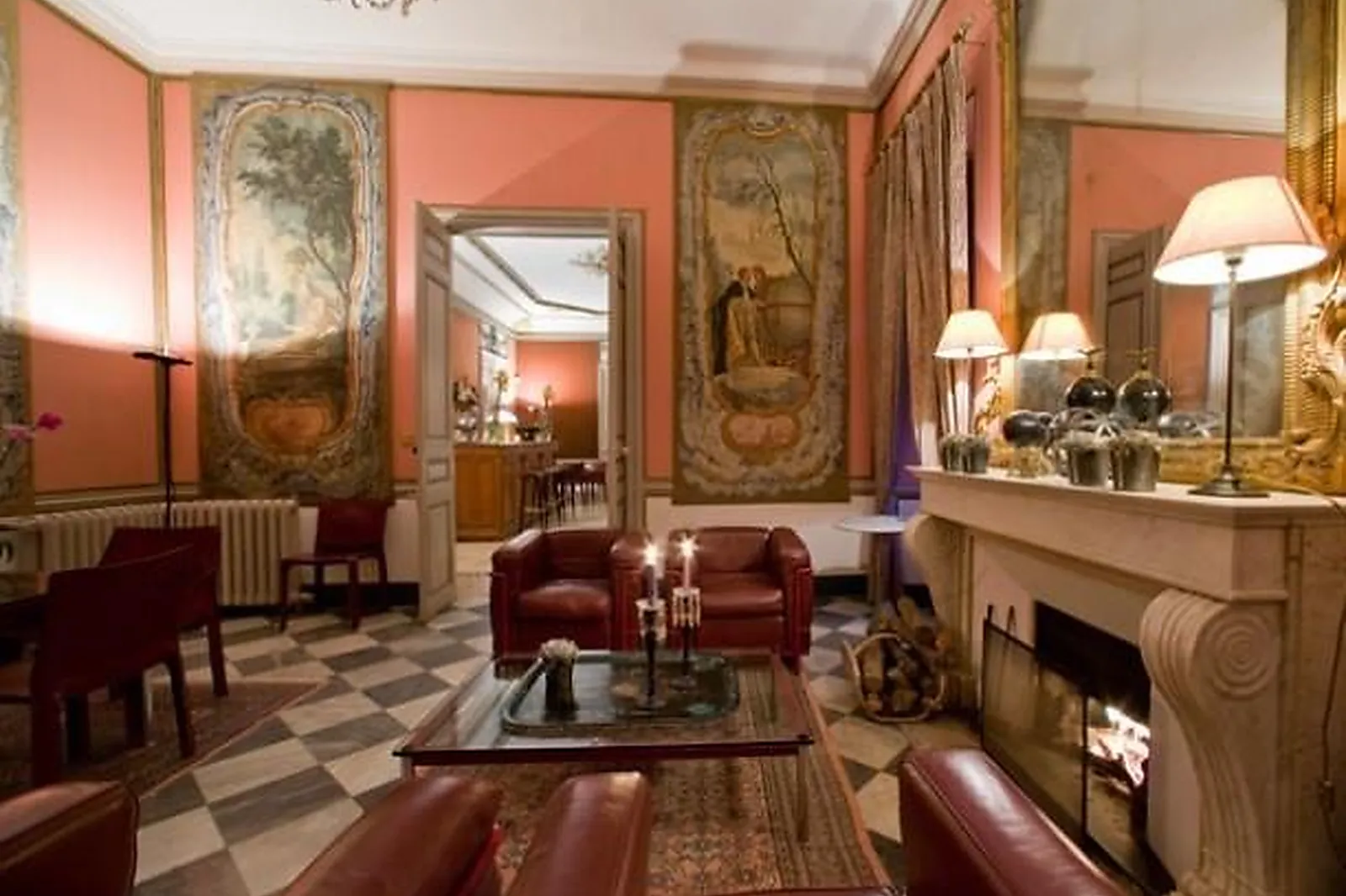 Lieux événementiels, CHÂTEAU DES ALPILLES