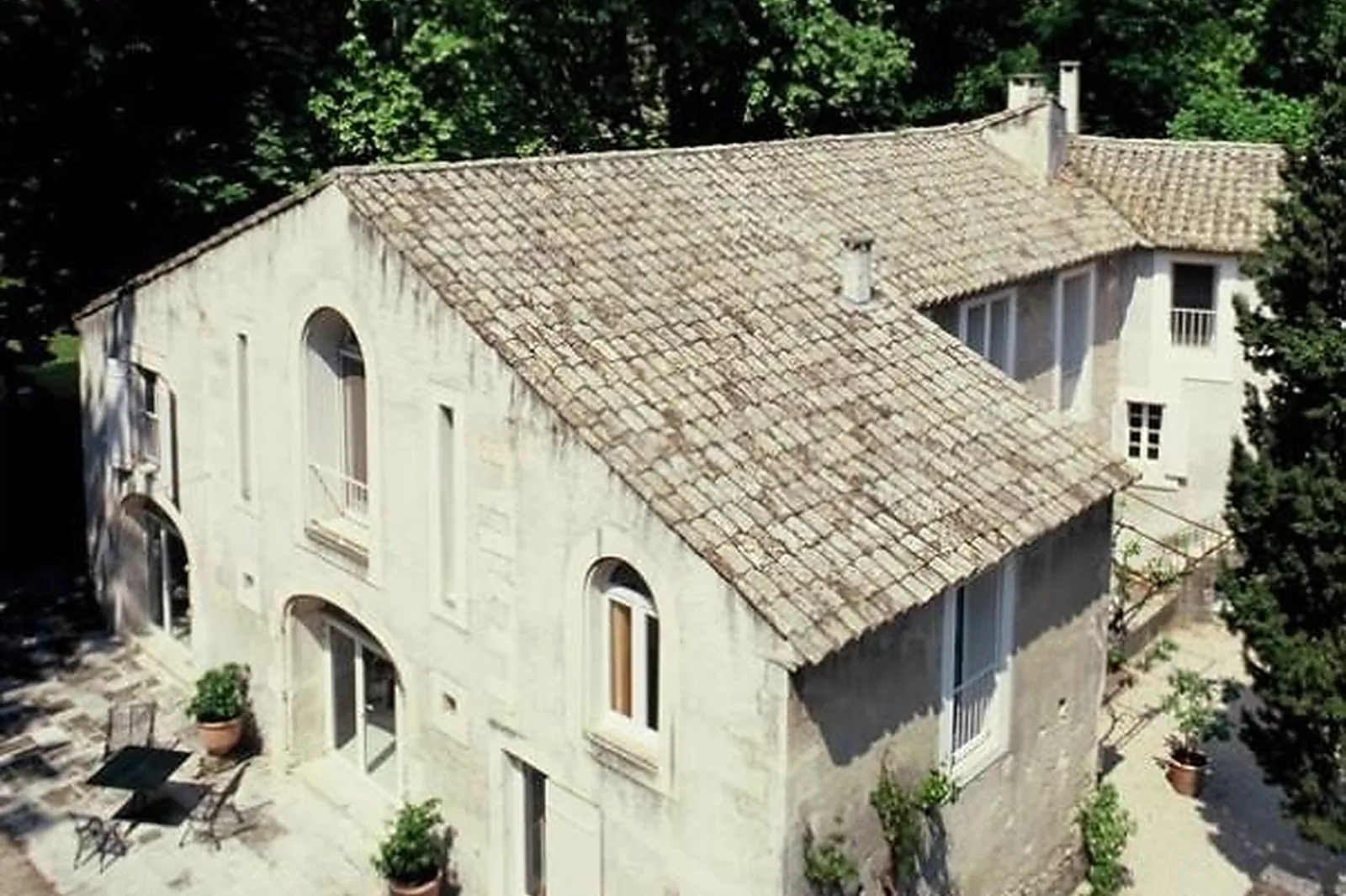 Lieux événementiels, CHÂTEAU DES ALPILLES