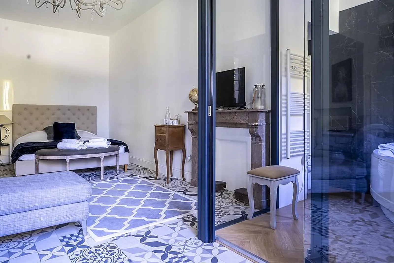 Lieux événementiels, CHÂTEAU DES AYES