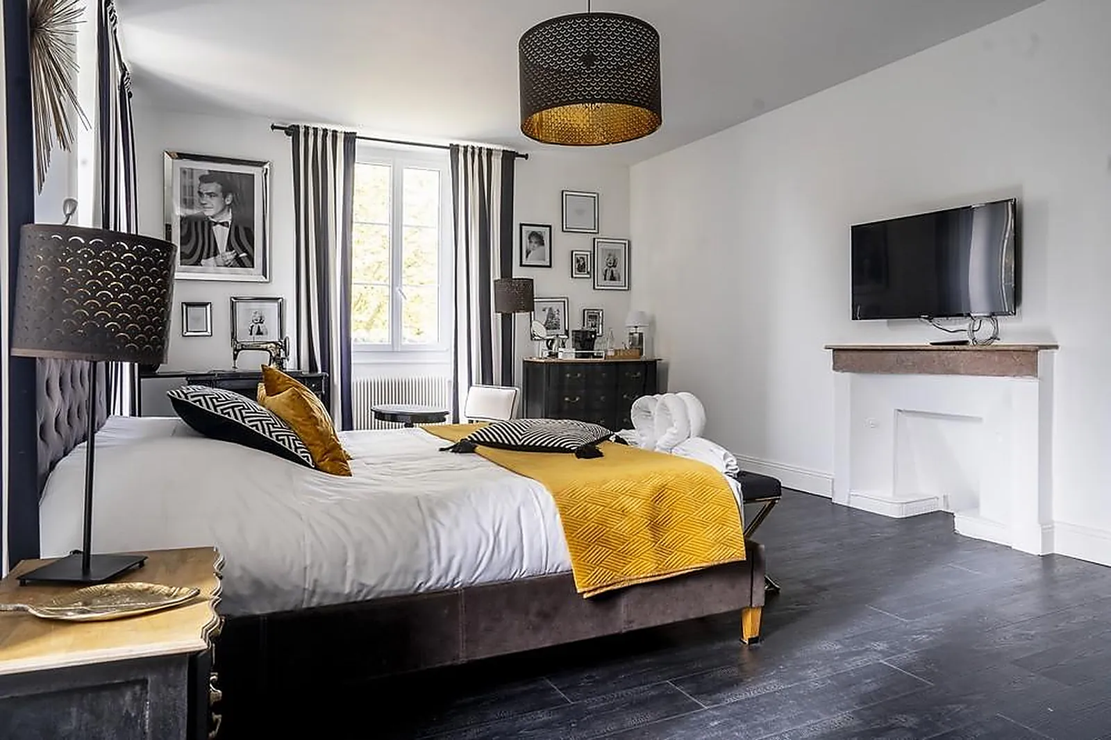 Lieux événementiels, CHÂTEAU DES AYES