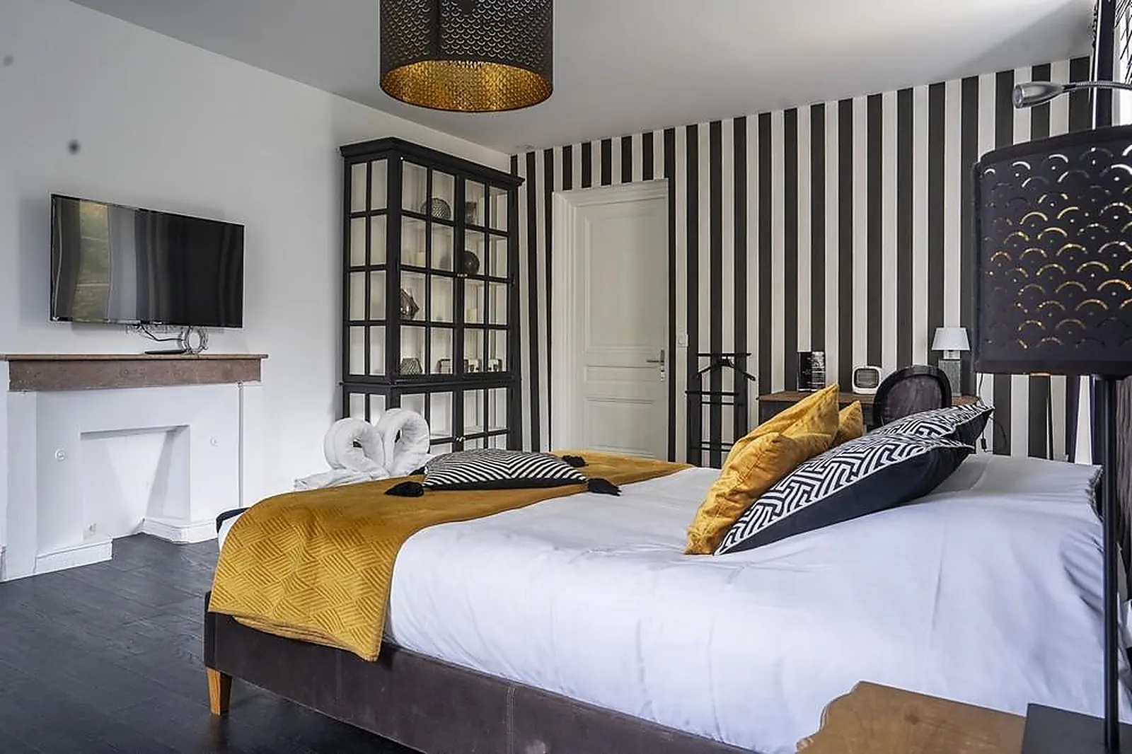 Lieux événementiels, CHÂTEAU DES AYES