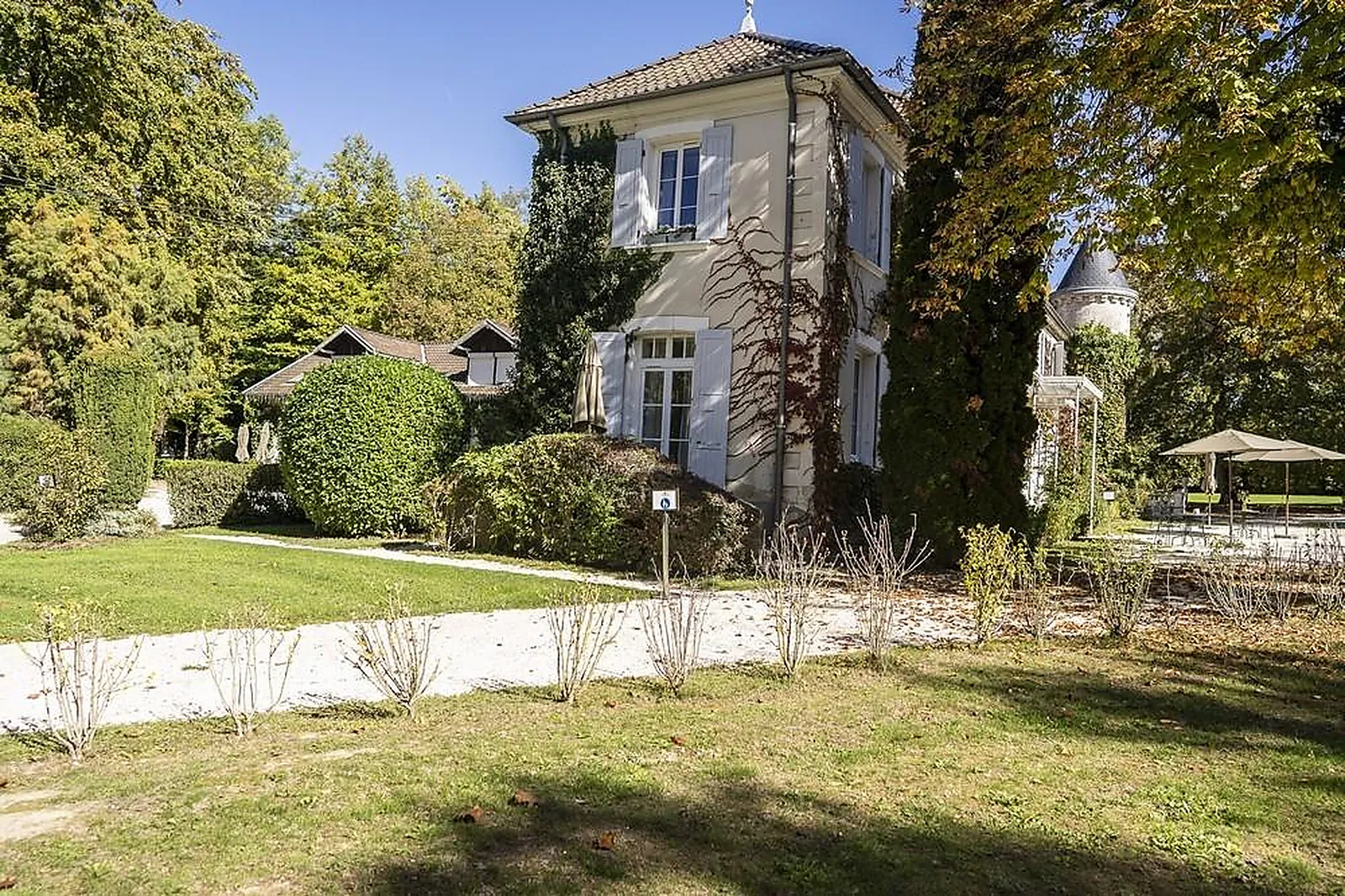 Lieux événementiels, CHÂTEAU DES AYES