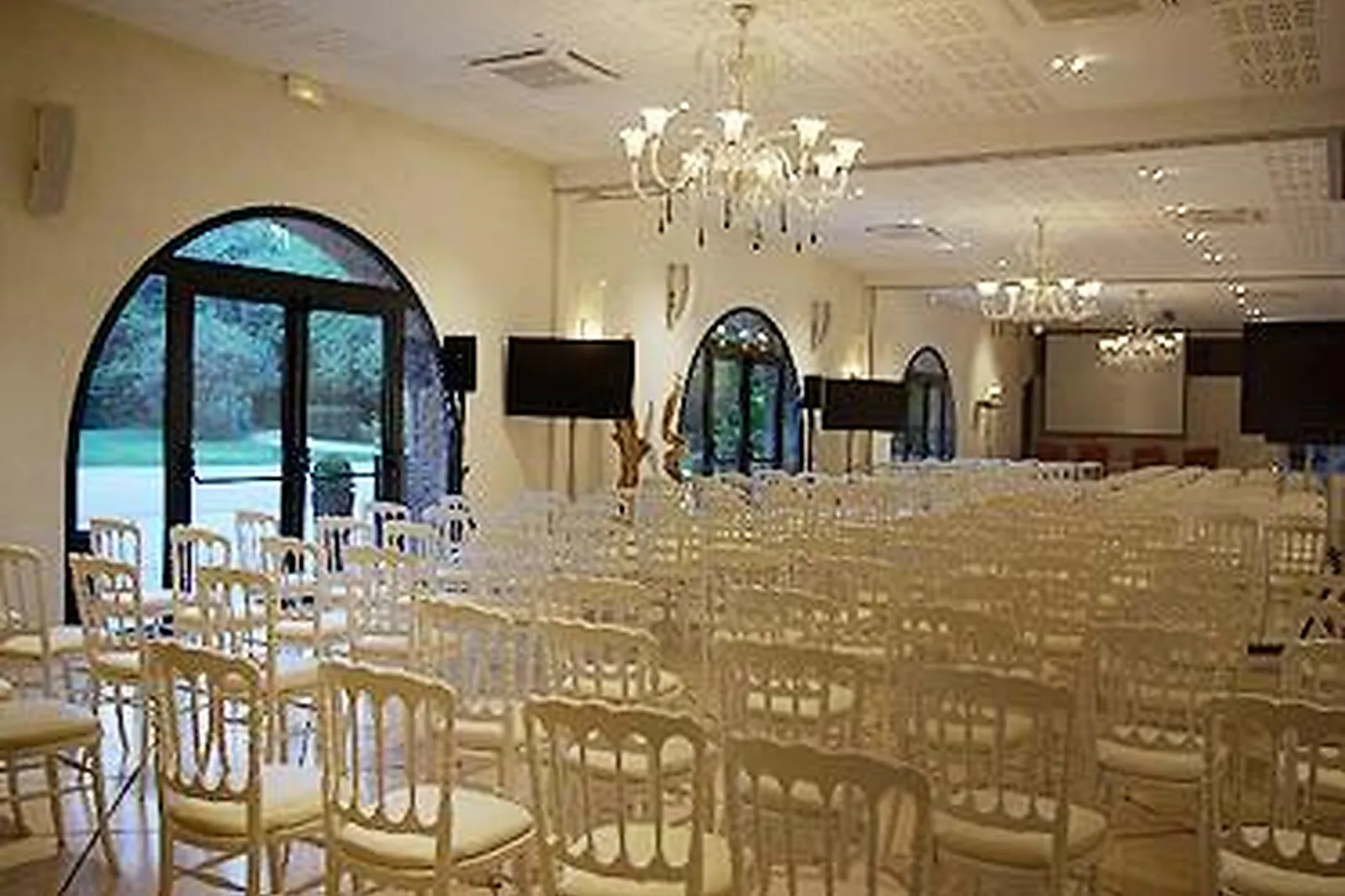 Lieux événementiels, CHÂTEAU DES BARRENQUES