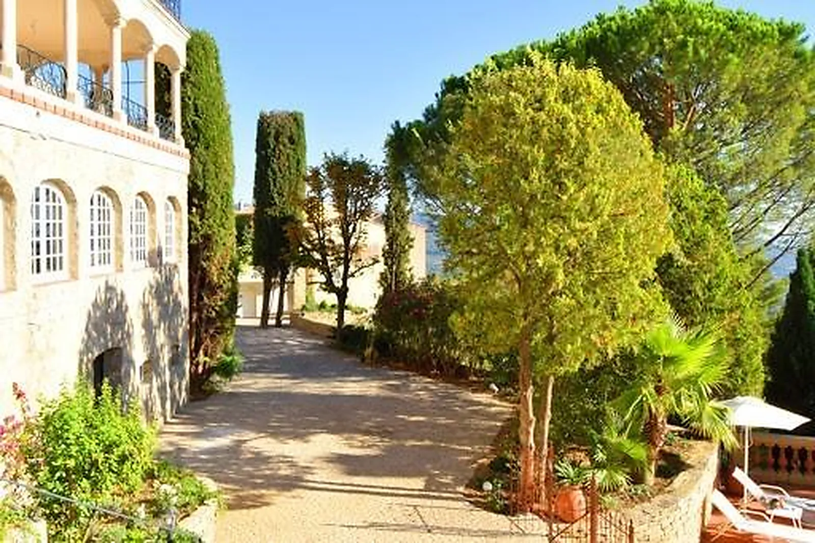 Lieux événementiels, CHÂTEAU DES COSTES