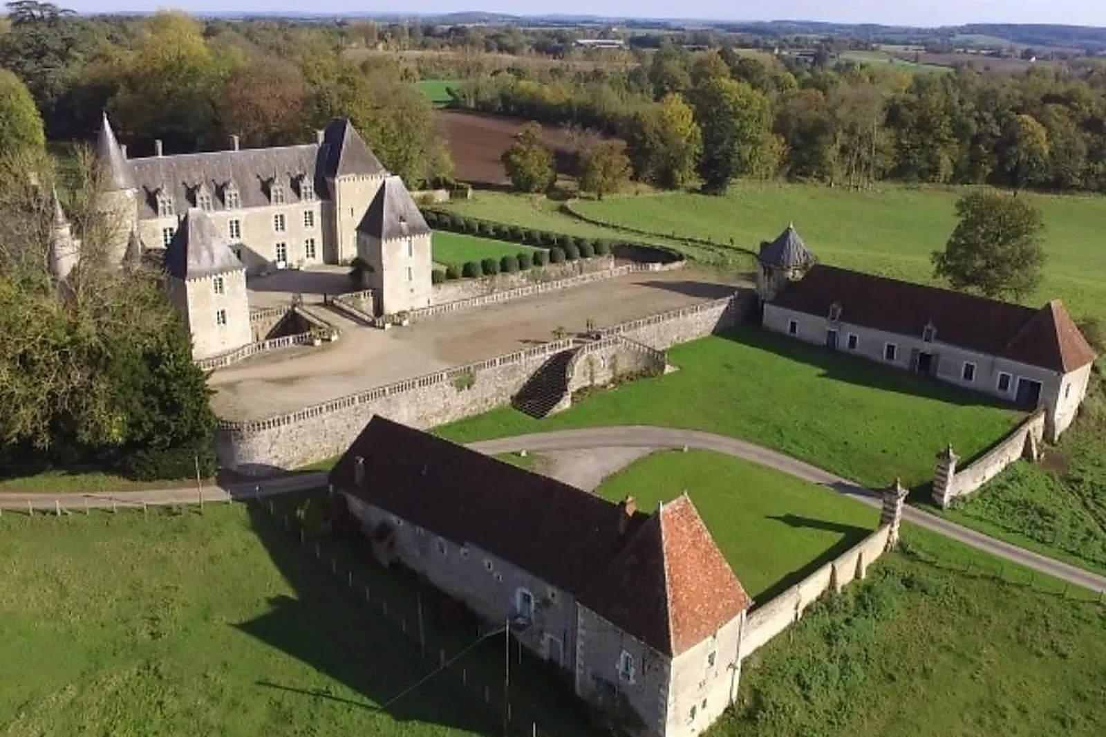 Lieux événementiels, CHÂTEAU DES FEUGERETS