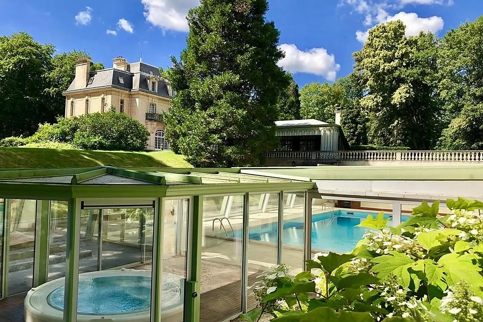 Lieux événementiels, CHÂTEAU DES FORGETS