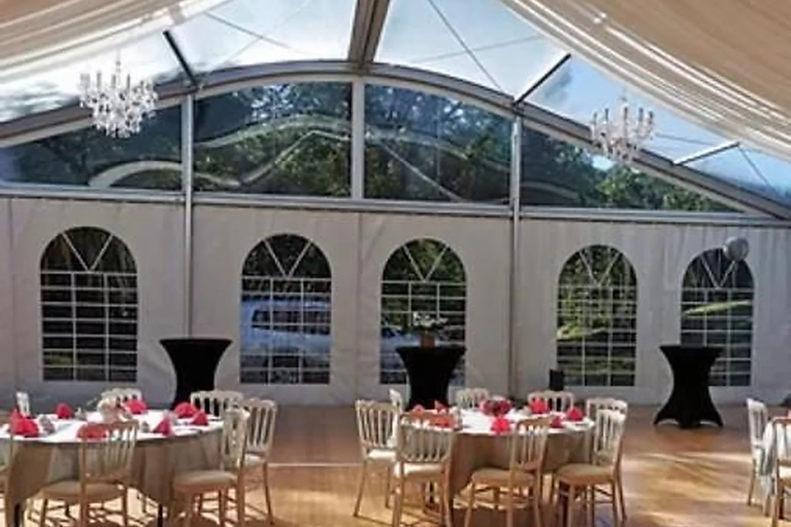 Lieux événementiels, CHÂTEAU DES LOUPS