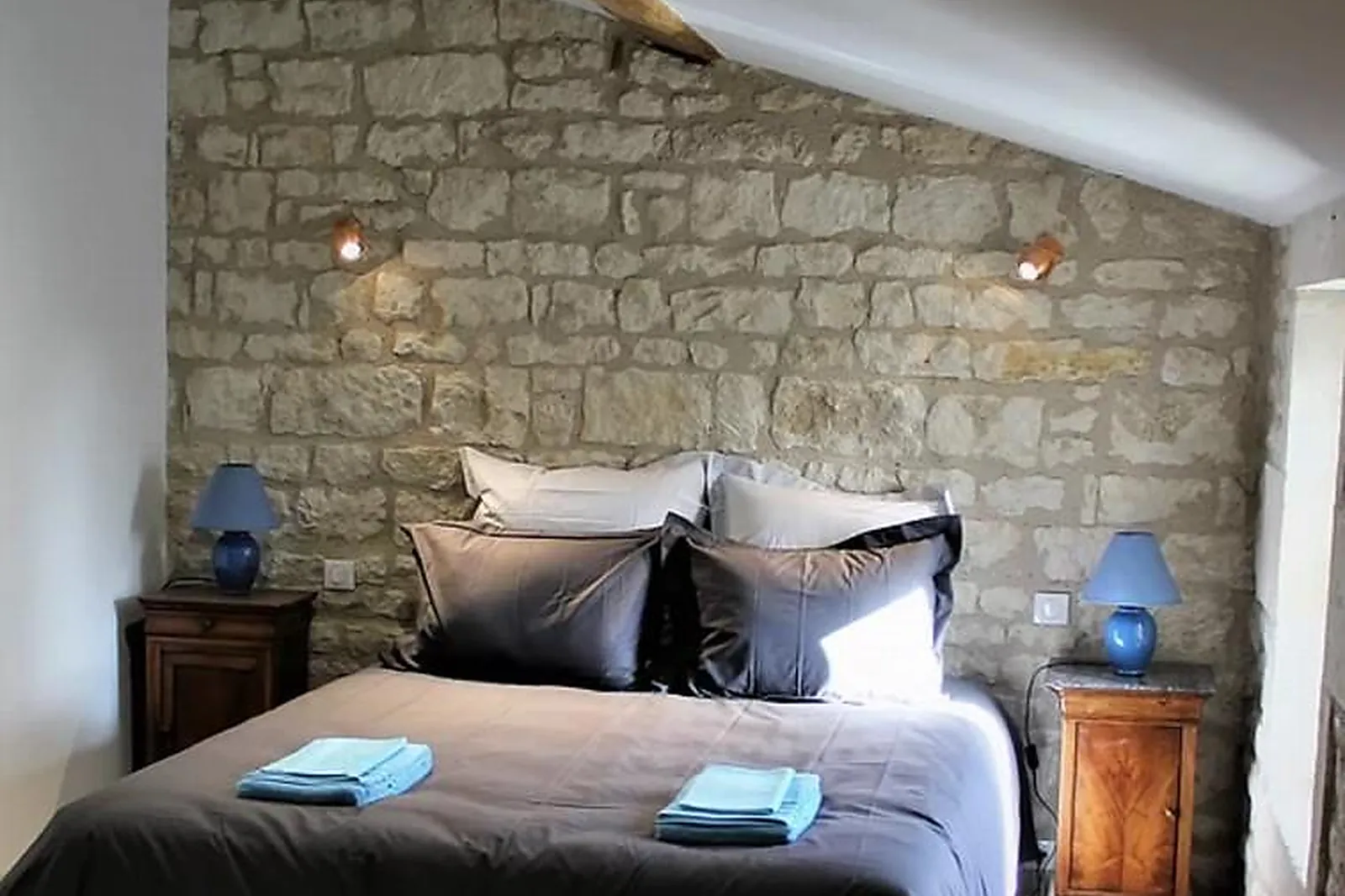 Lieux événementiels, CHÂTEAU DES LOUPS