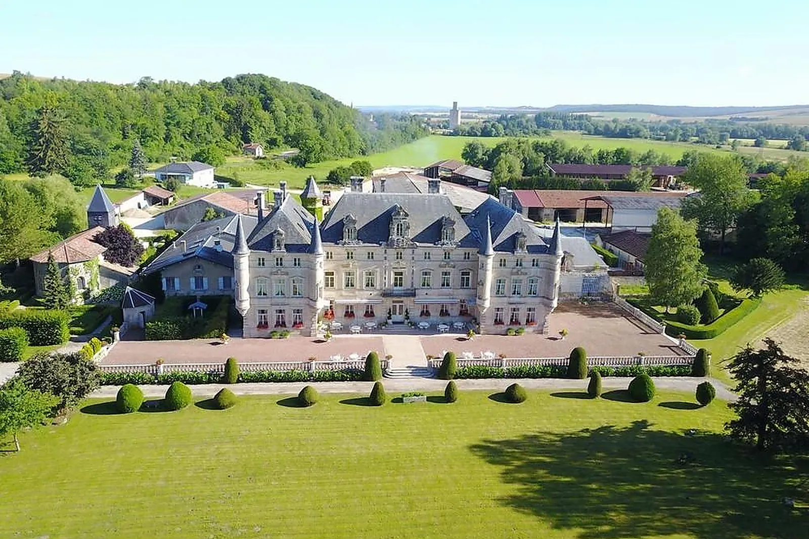 Lieux événementiels, CHÂTEAU DES MONTHAIRONS