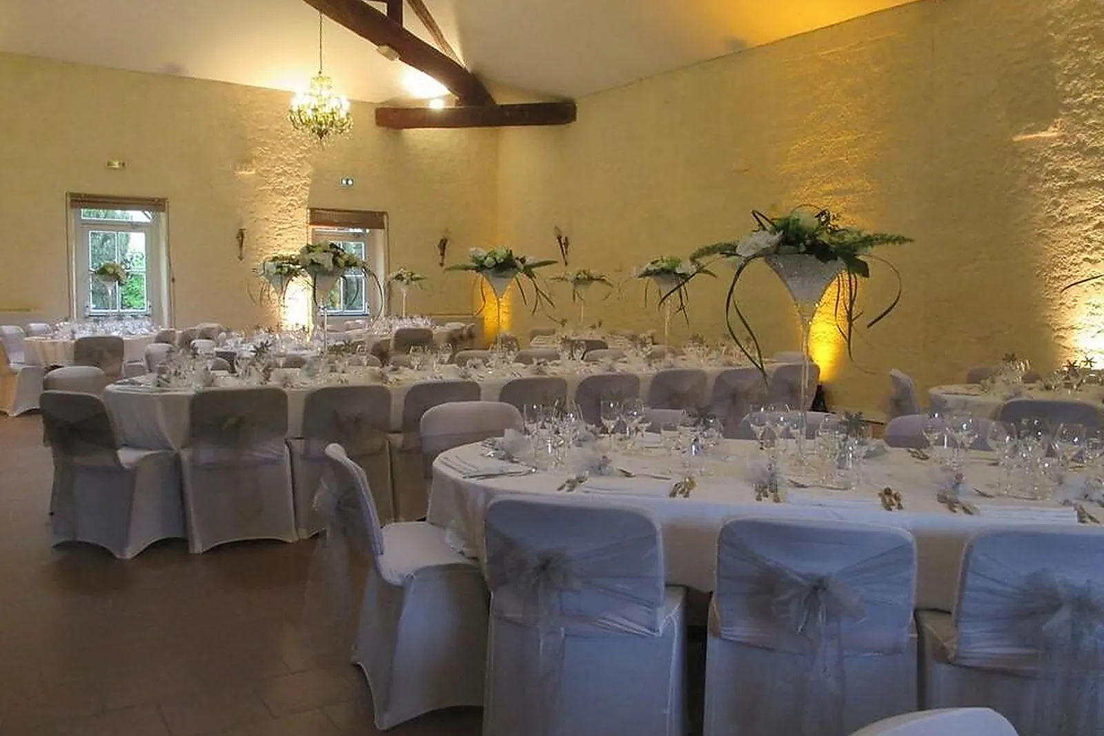 Lieux événementiels, CHÂTEAU DES MONTHAIRONS