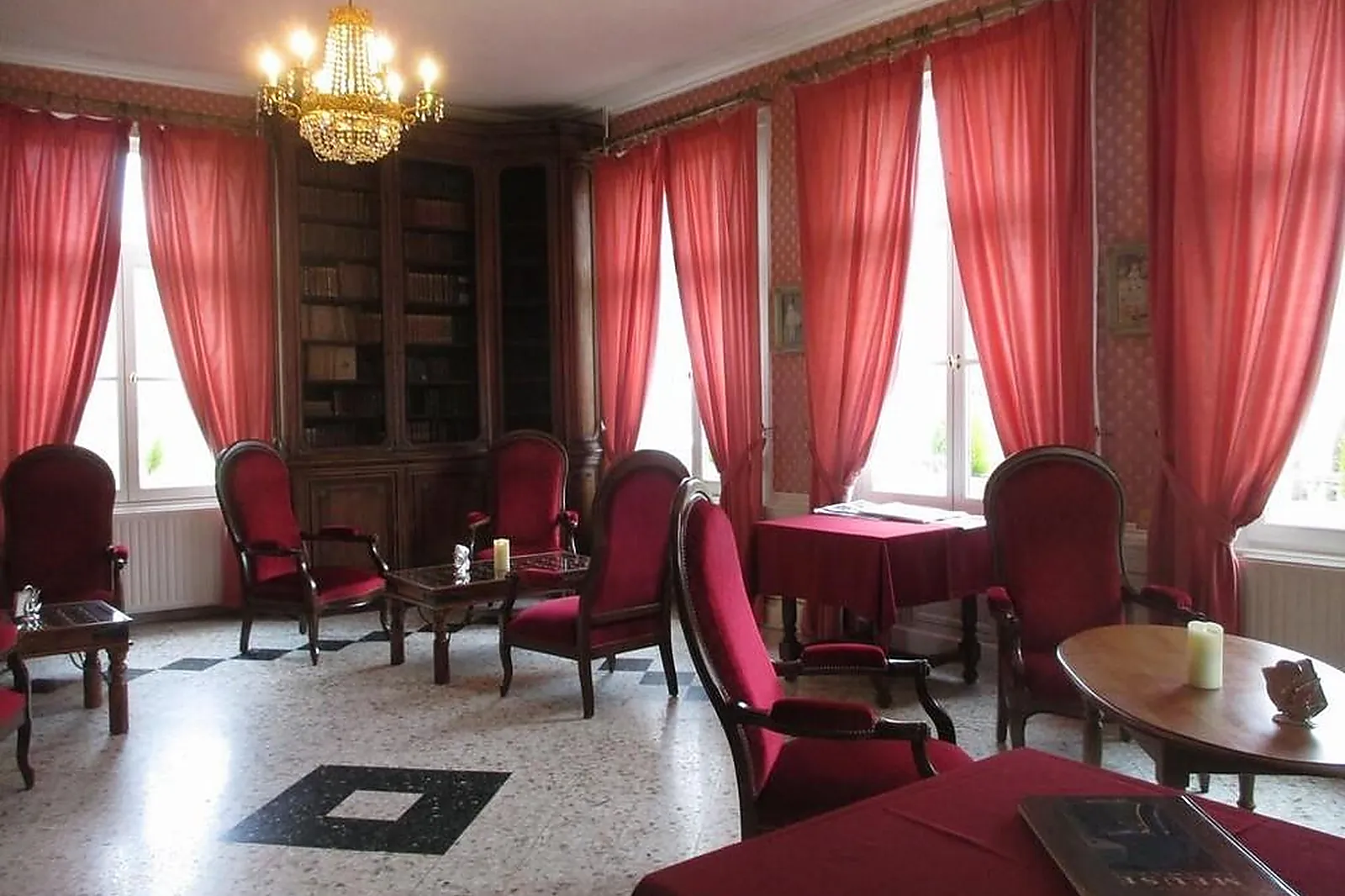 Lieux événementiels, CHÂTEAU DES MONTHAIRONS