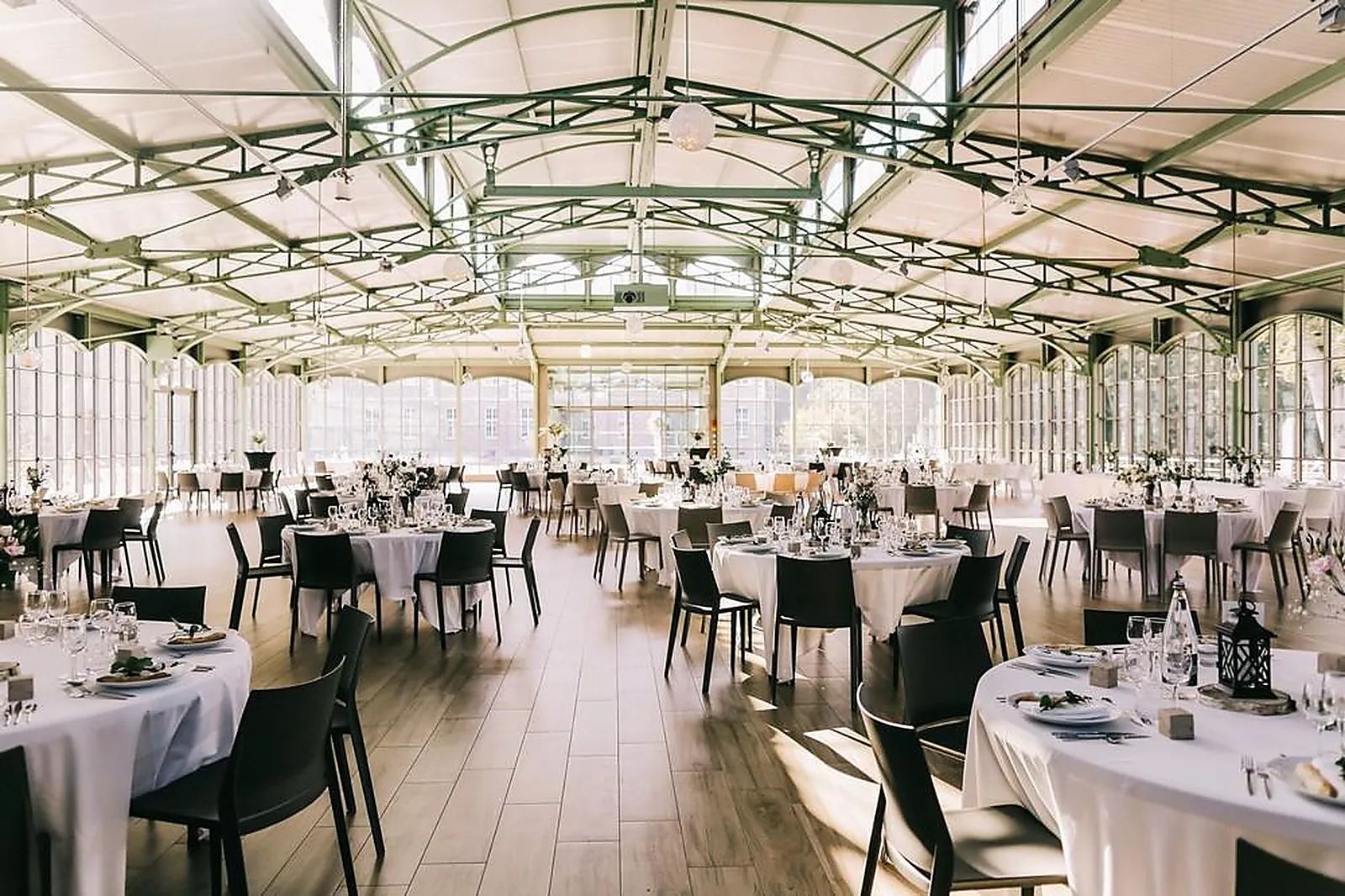 Lieux événementiels, CHÂTEAU DES PÈRES