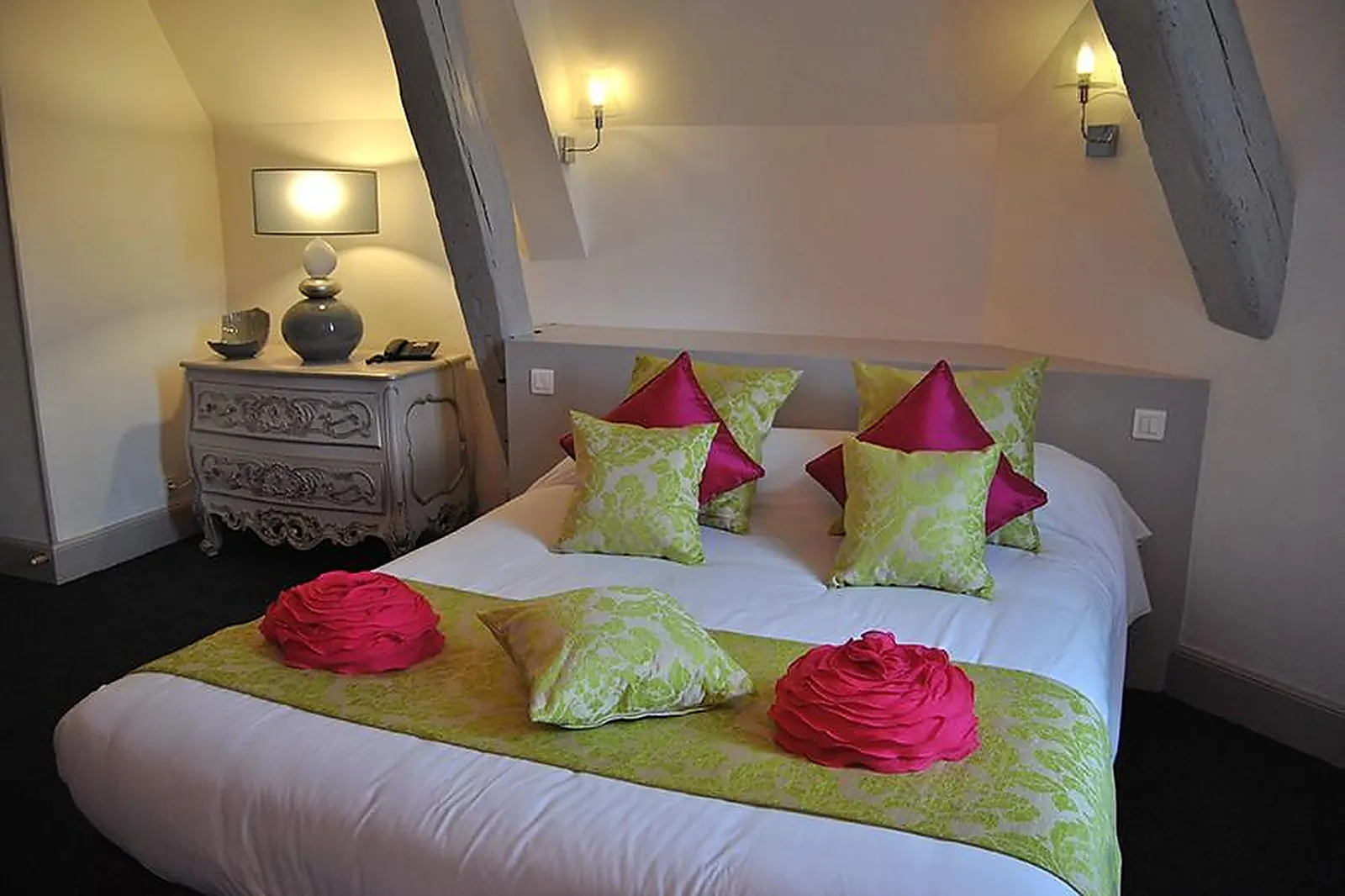 Lieux événementiels, CHÂTEAU DES REYNATS