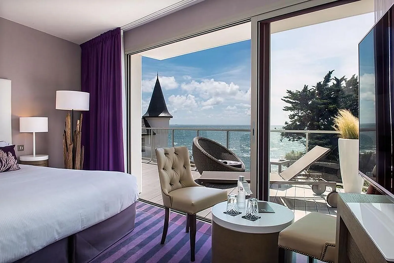 Lieux événementiels, CHÂTEAU DES TOURELLES