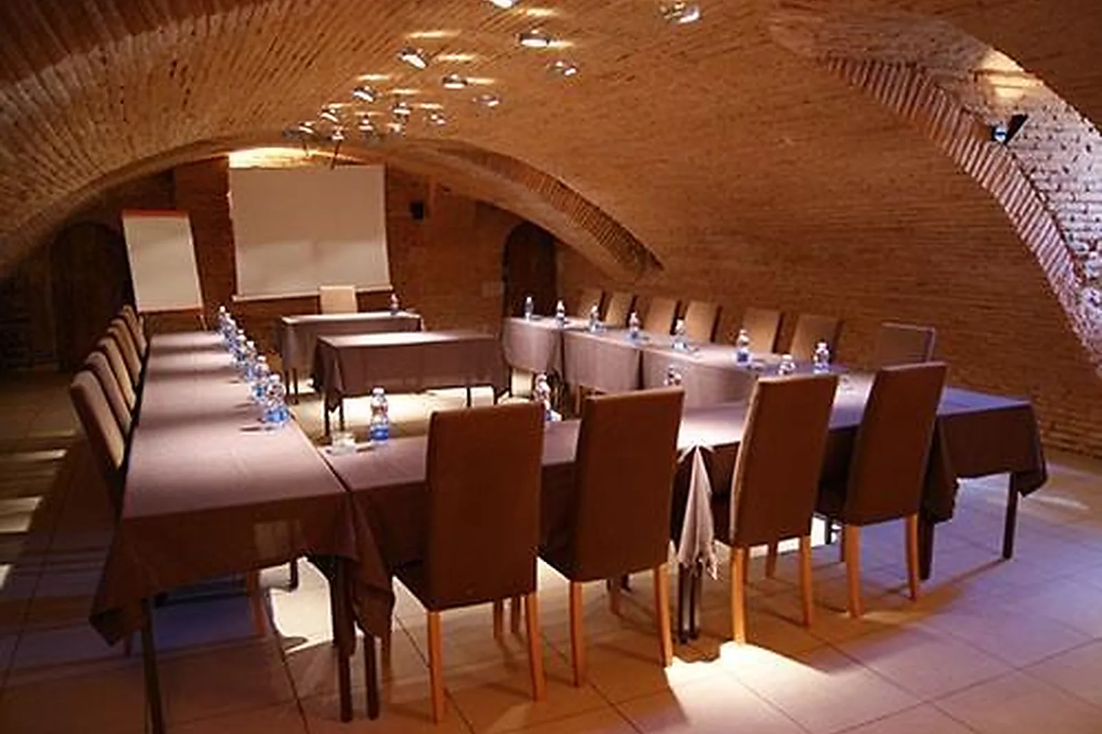 Lieux événementiels, CHÂTEAU DES VARENNES